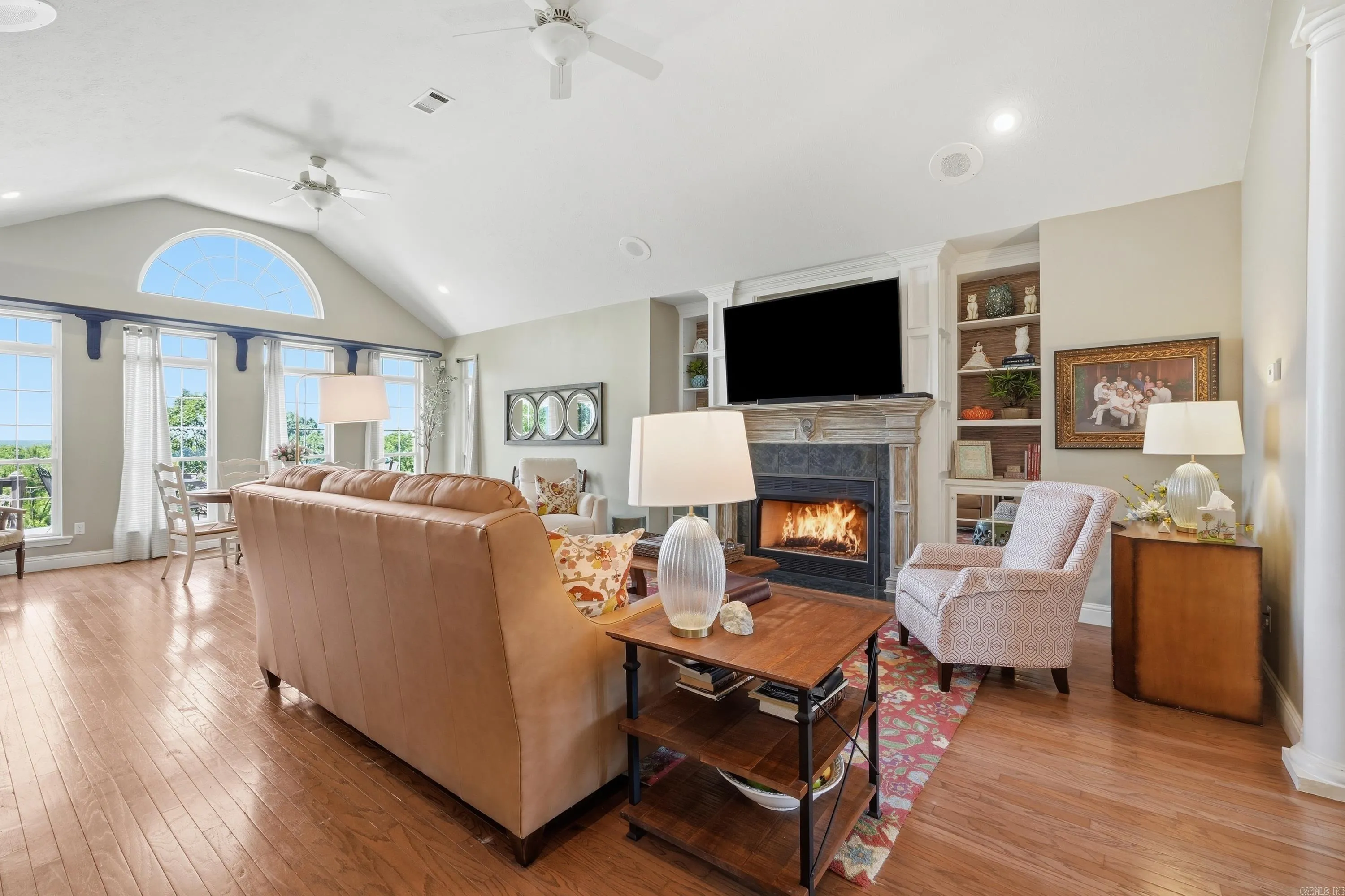 Property at 2560  Pinnacle ridge - Image 10
