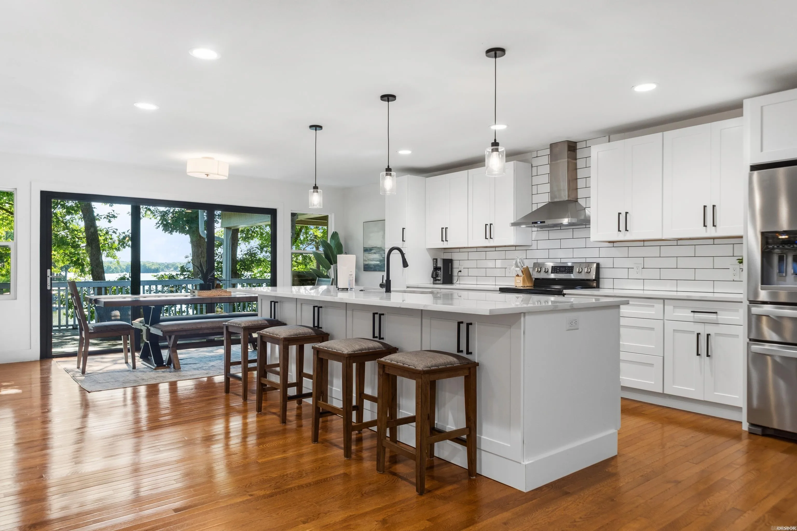 Property at 115  Westport - Image 17