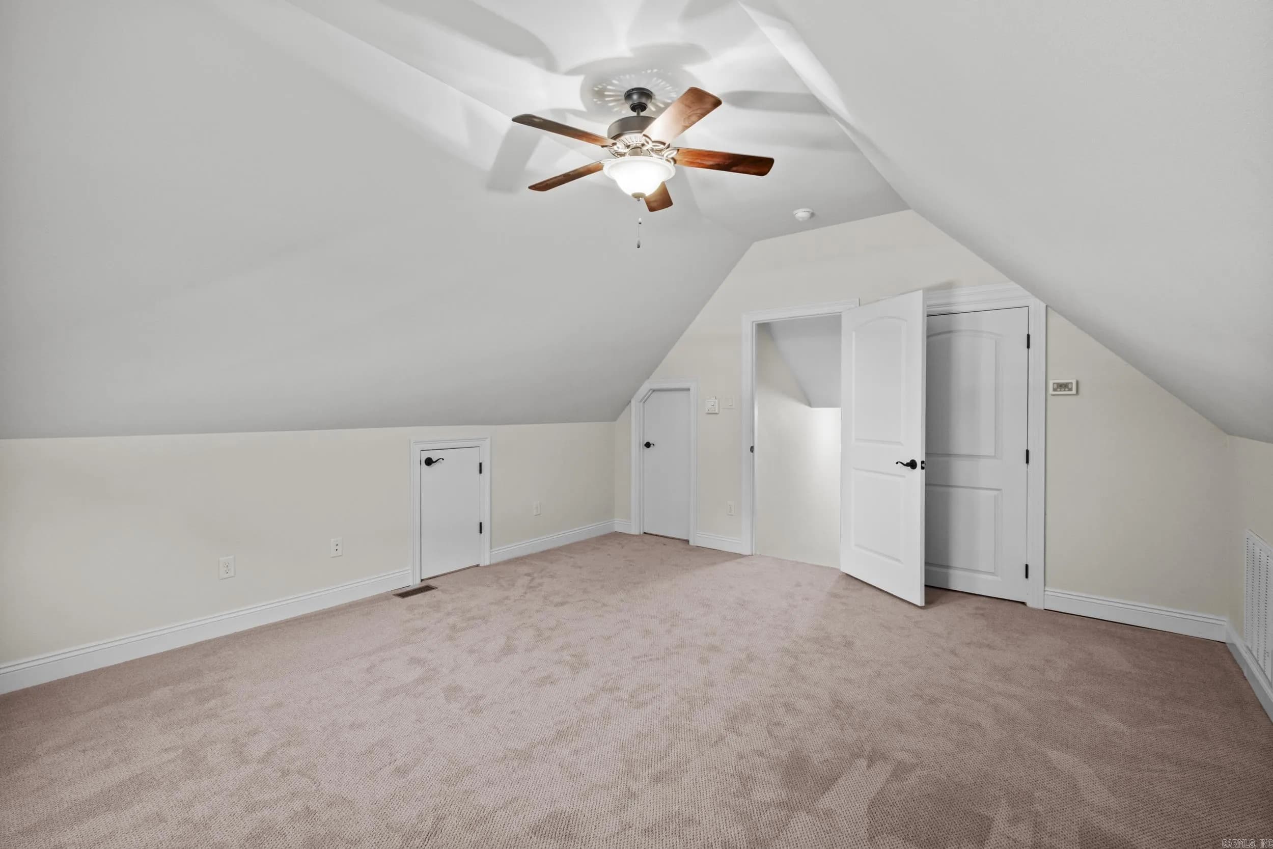 Property at 409  Cobblestone dr - Image 42