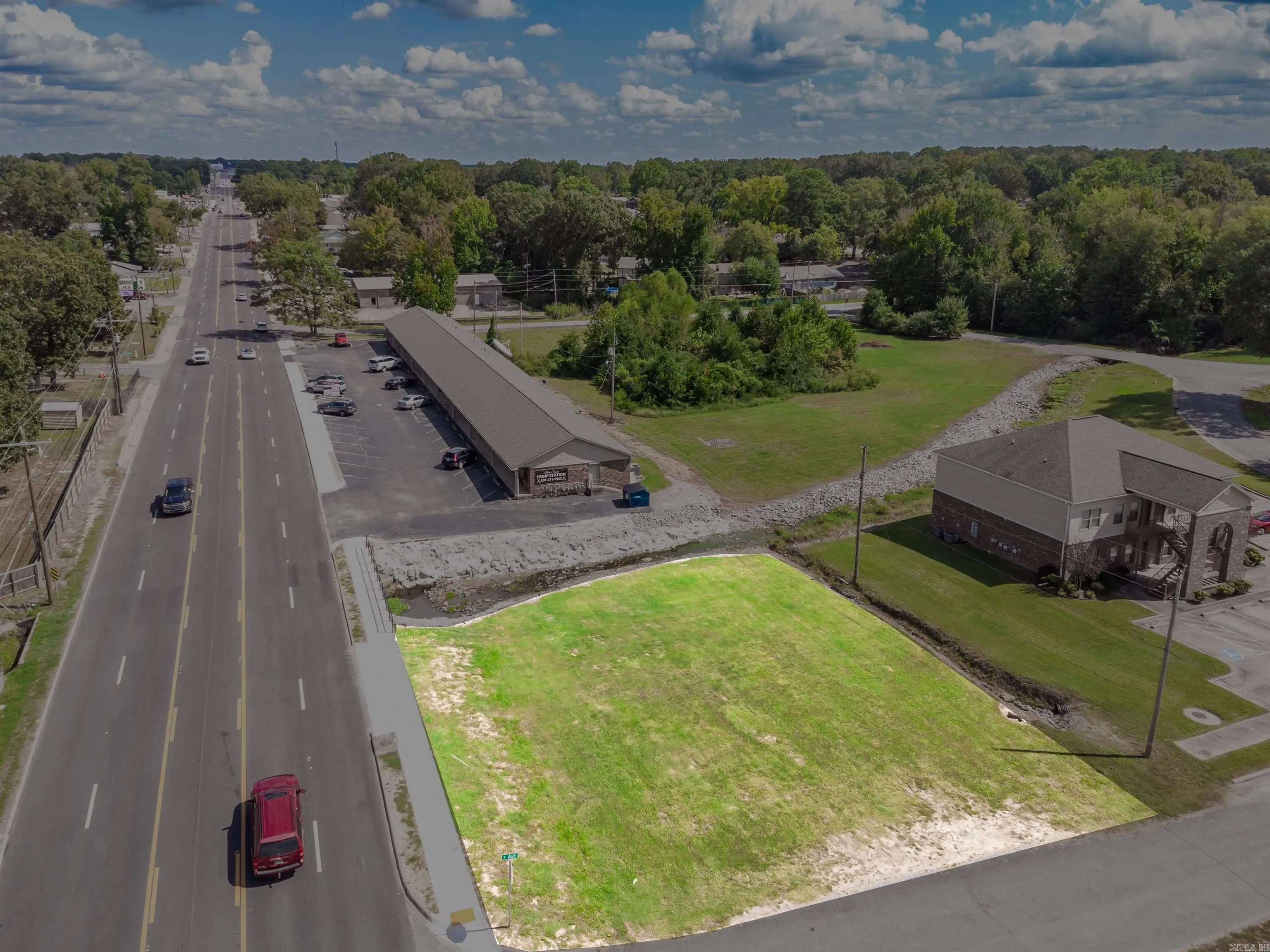 Property at 2900 E Kiehl - Image 10