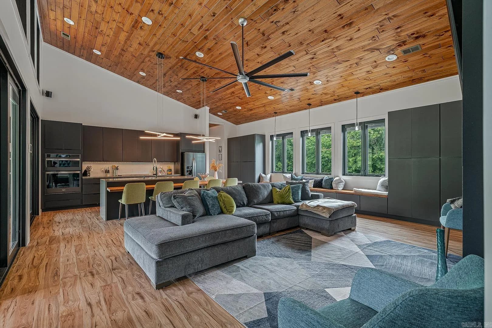 Property at 143  Supermoon - Image 8
