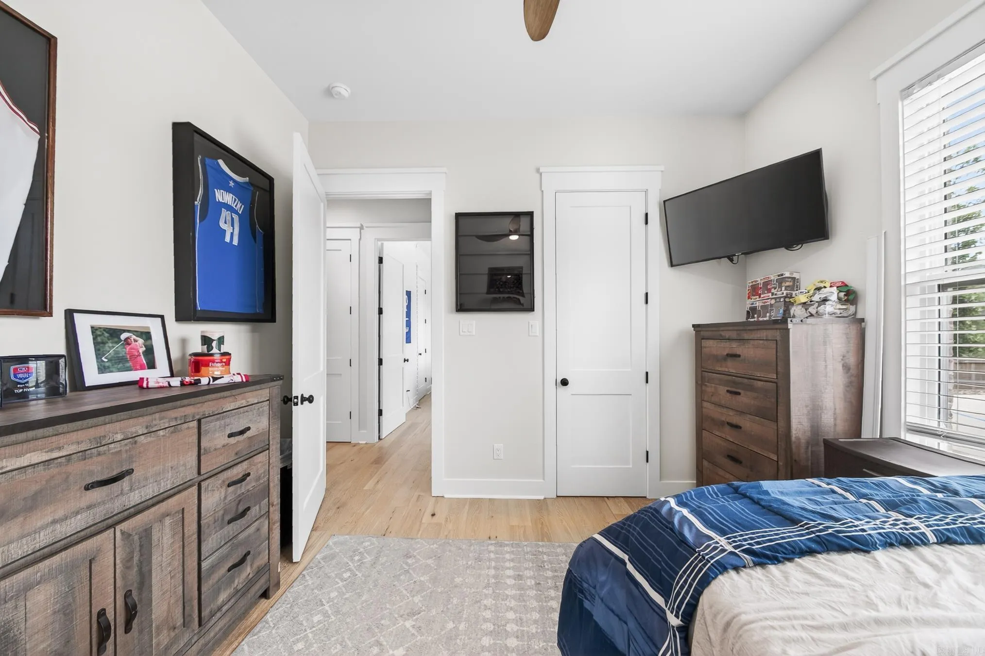 Property at 1586  Calcutta - Image 30