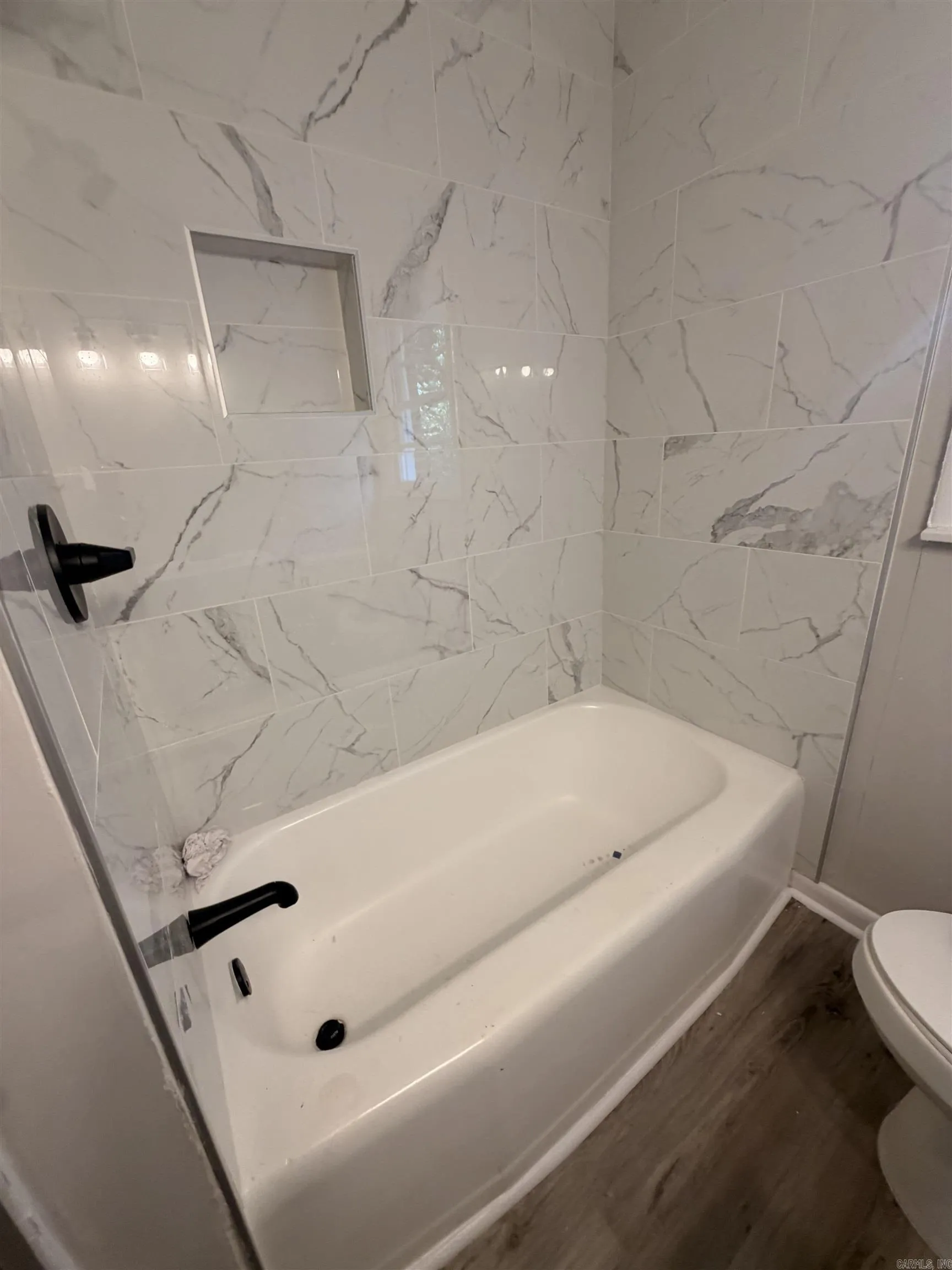 Property at 1801  Belmoor - Image 12