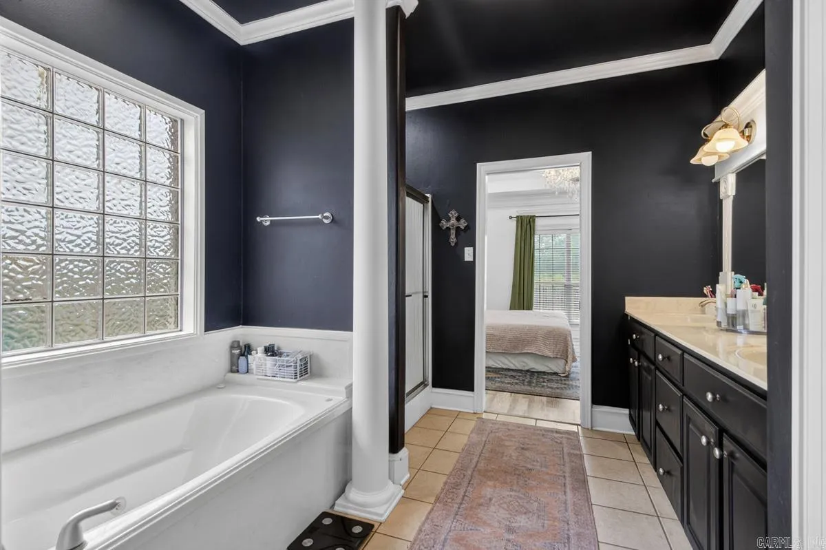 Property at 13  River - Image 18