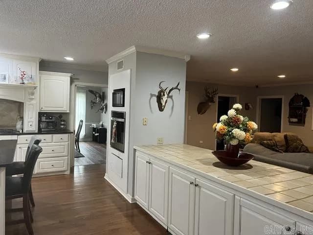 Property at 594  Lakeside - Image 23