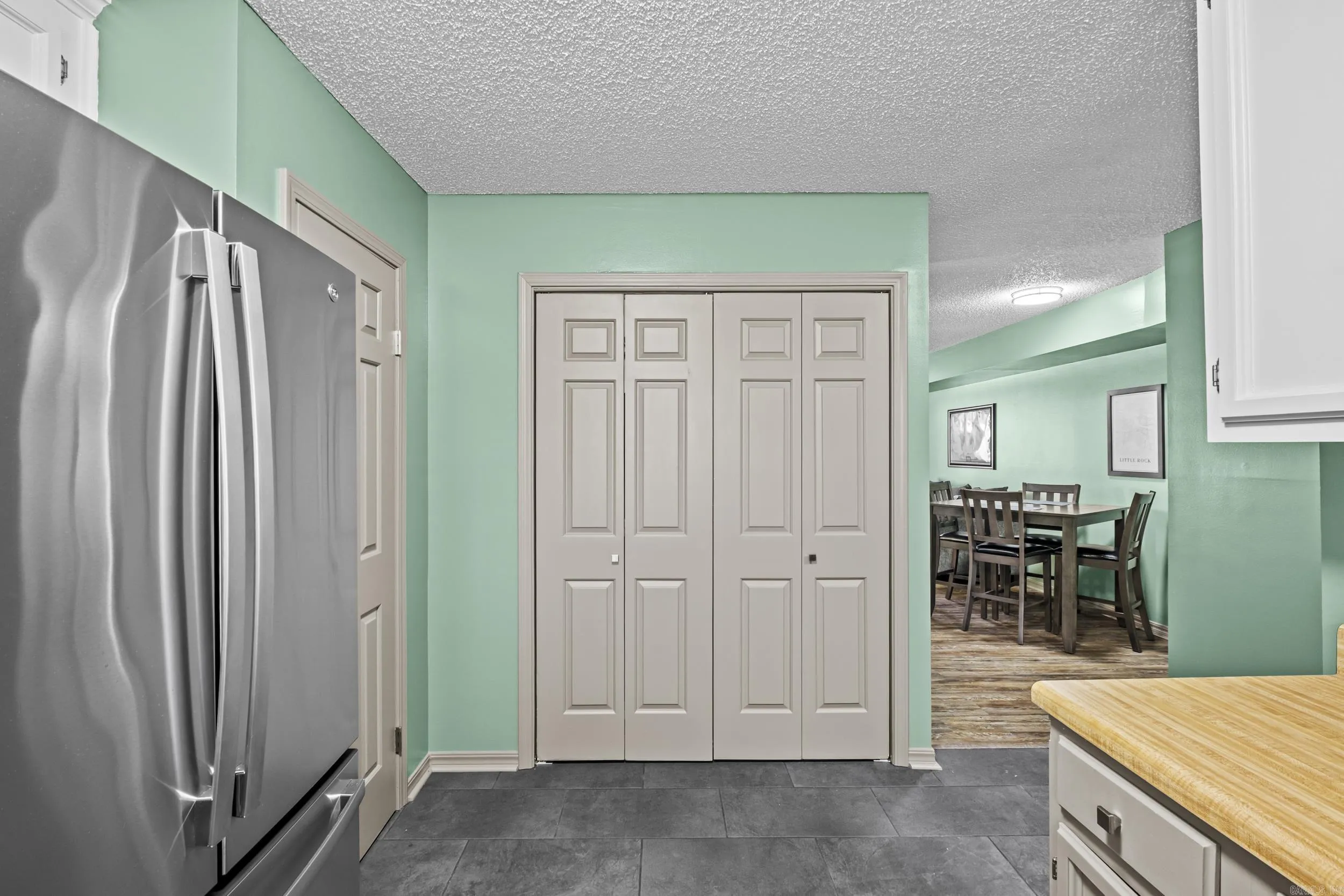 Property at 435 W 4th - Image 4