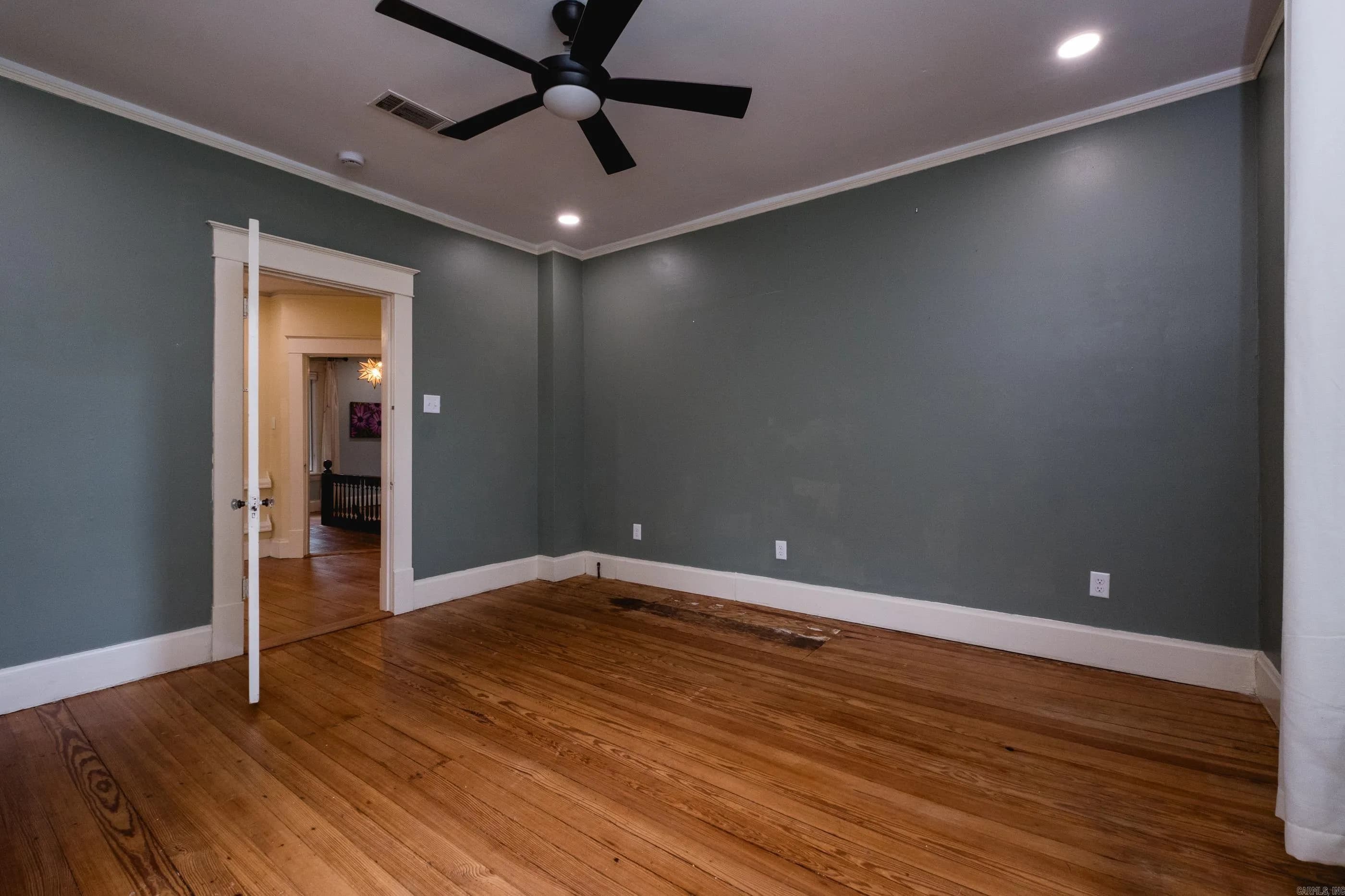 Property at 4805 N Lookout - Image 33