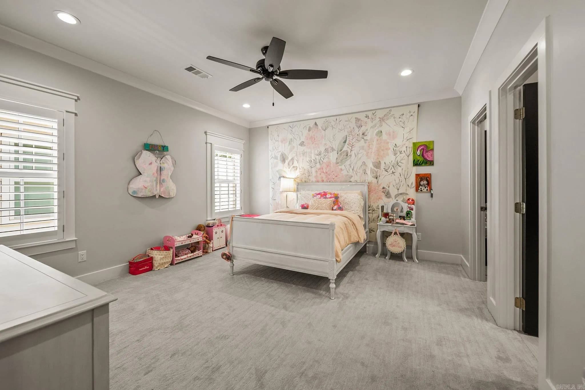 Property at 2809 N Fillmore - Image 34