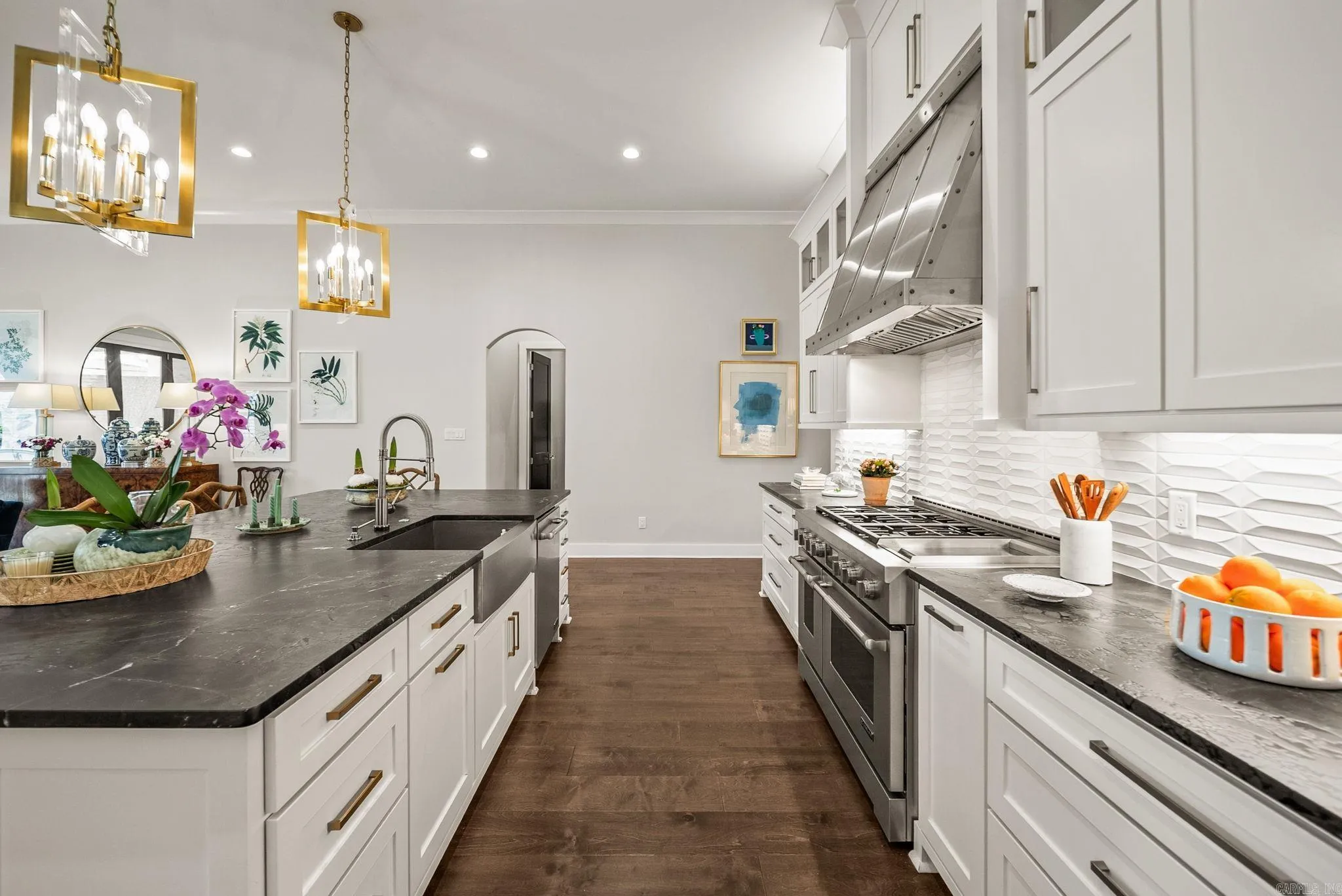 Property at 2809 N Fillmore - Image 18