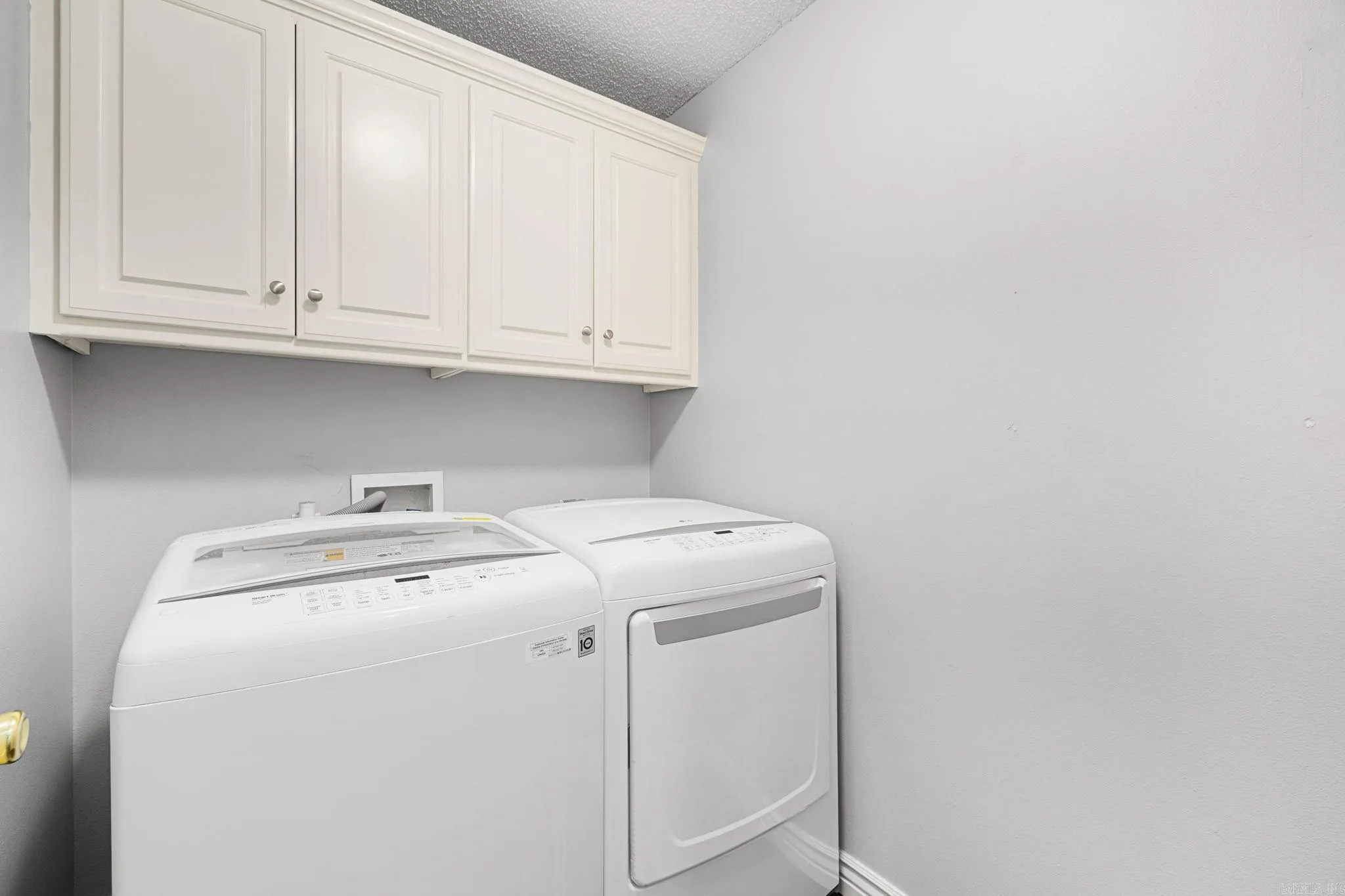 Property at 30  Applewood - Image 19