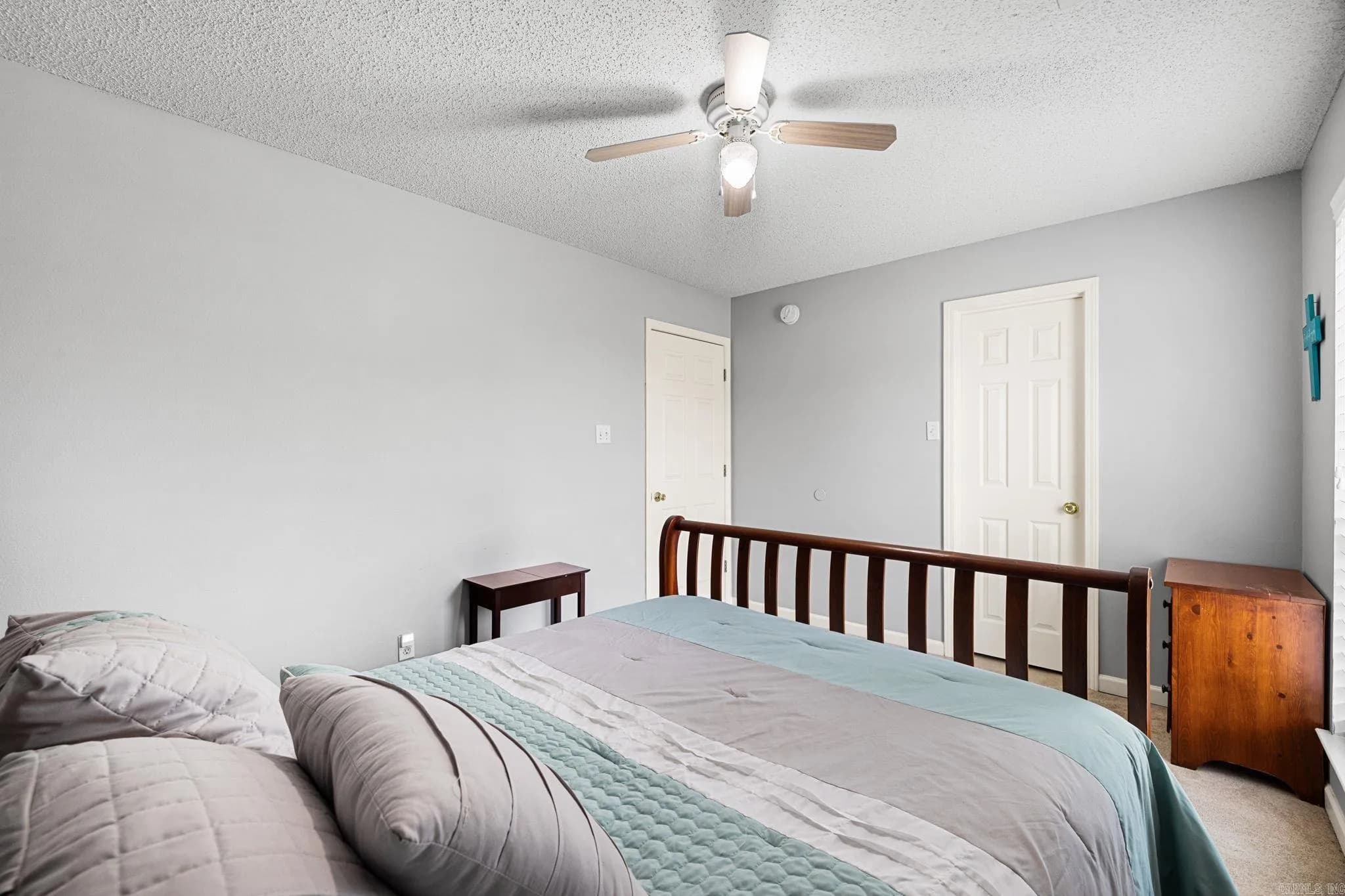 Property at 30  Applewood - Image 25
