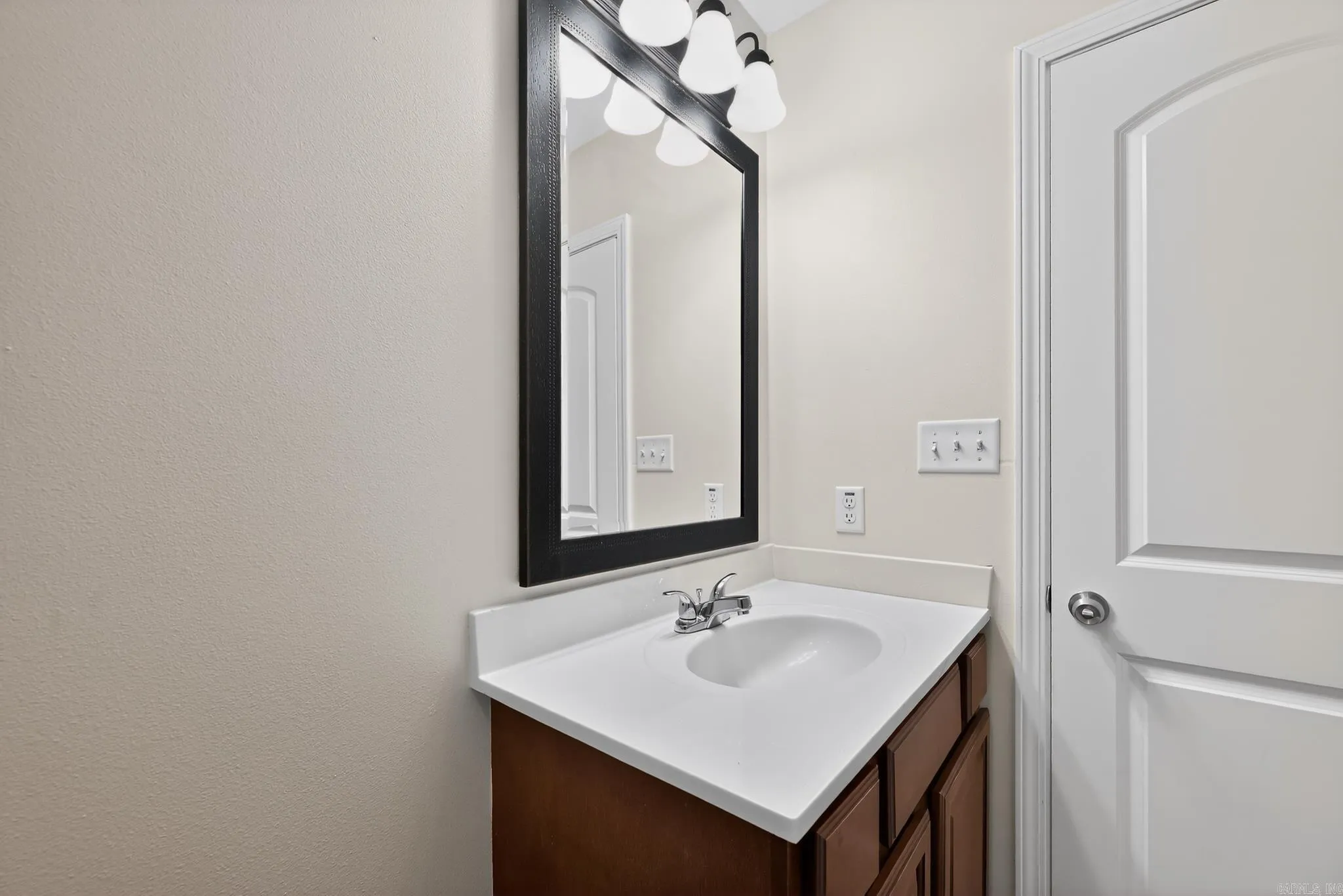 Property at 1296  Ridge - Image 34