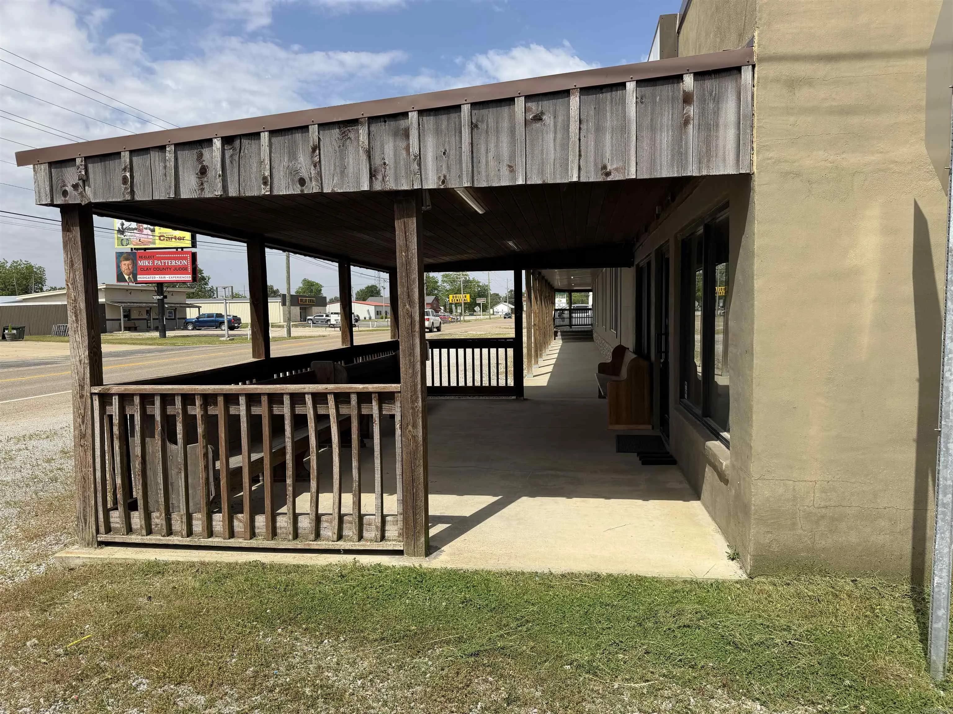 Property at 105 E 9th - Image 12