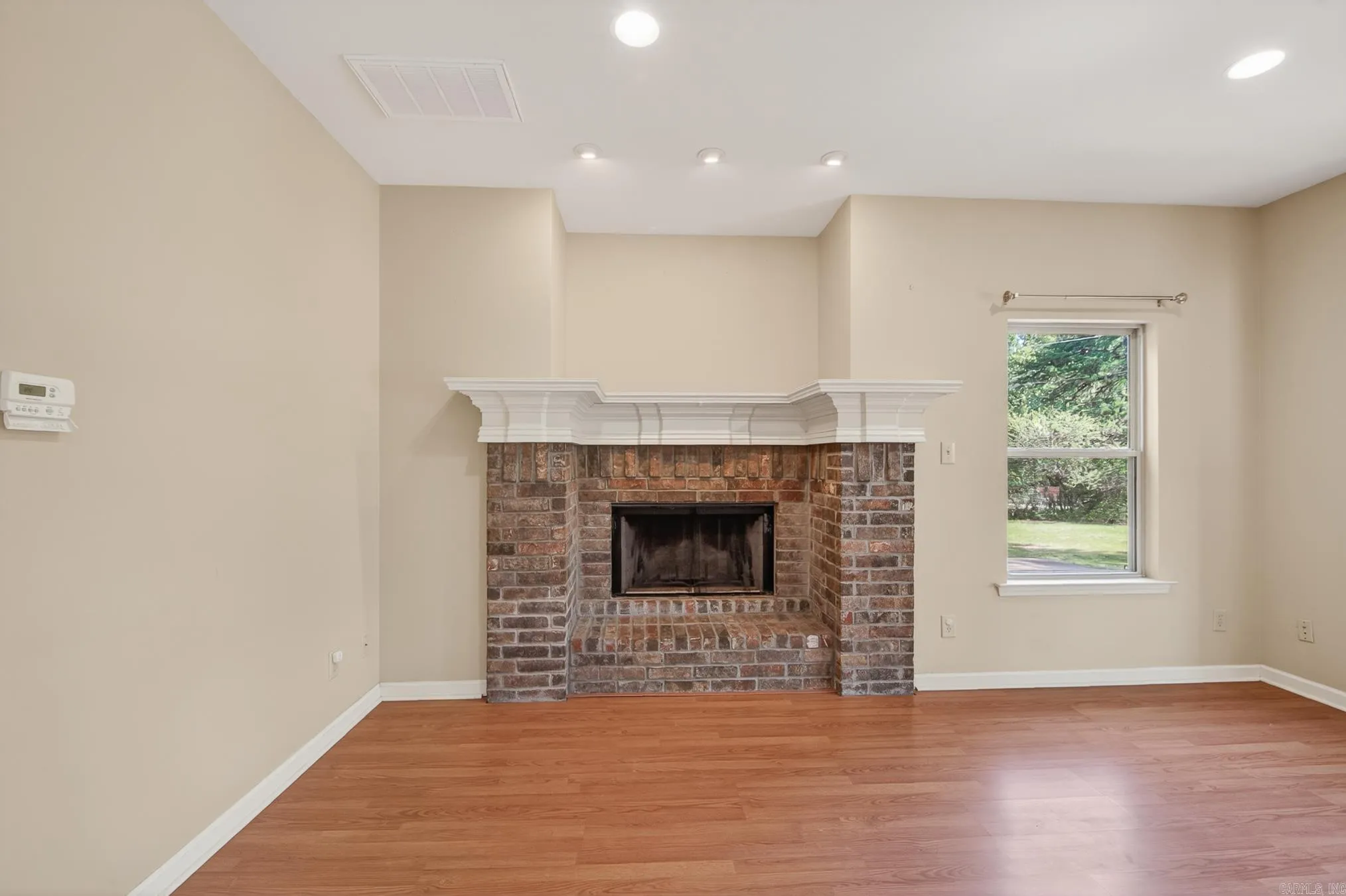 Property at 741 E Main - Image 9