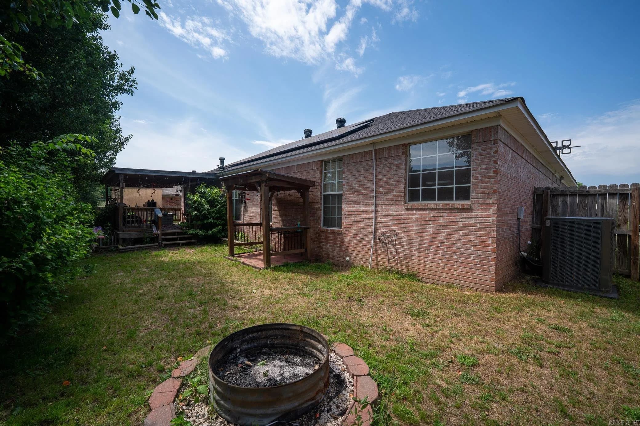 Property at 2845  Makenzie - Image 38