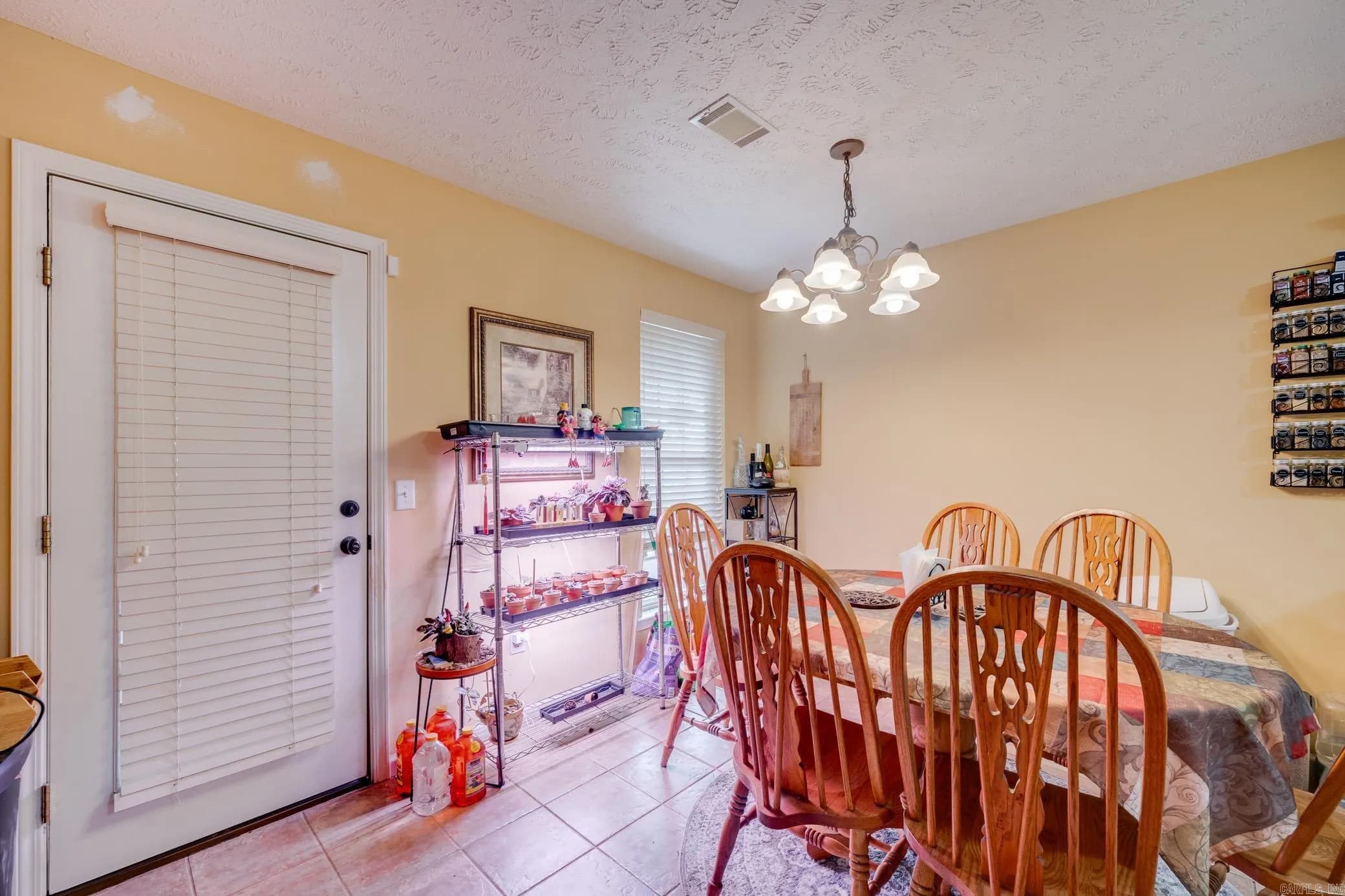 Property at 2845  Makenzie - Image 20