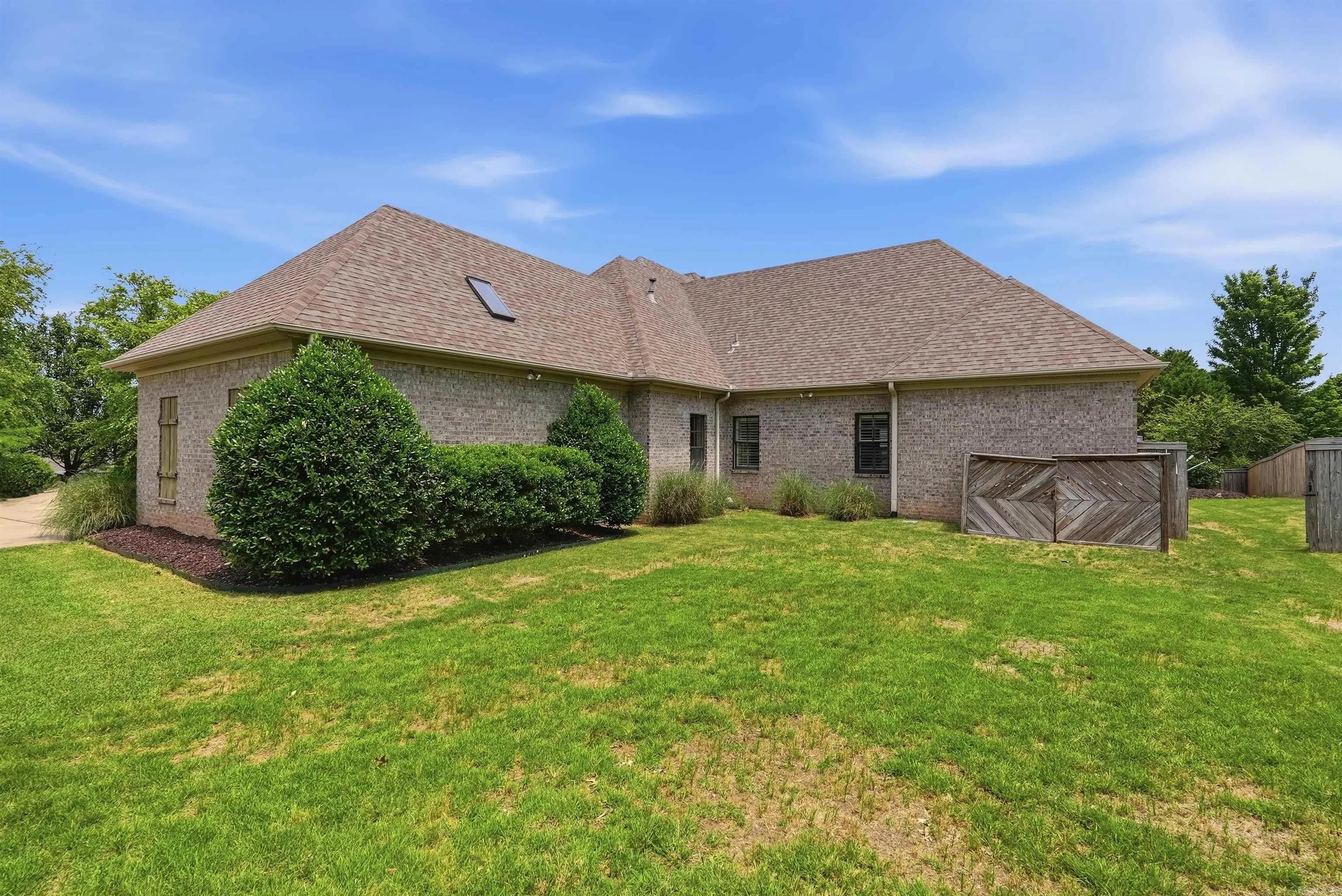 Property at 143  Courts - Image 48