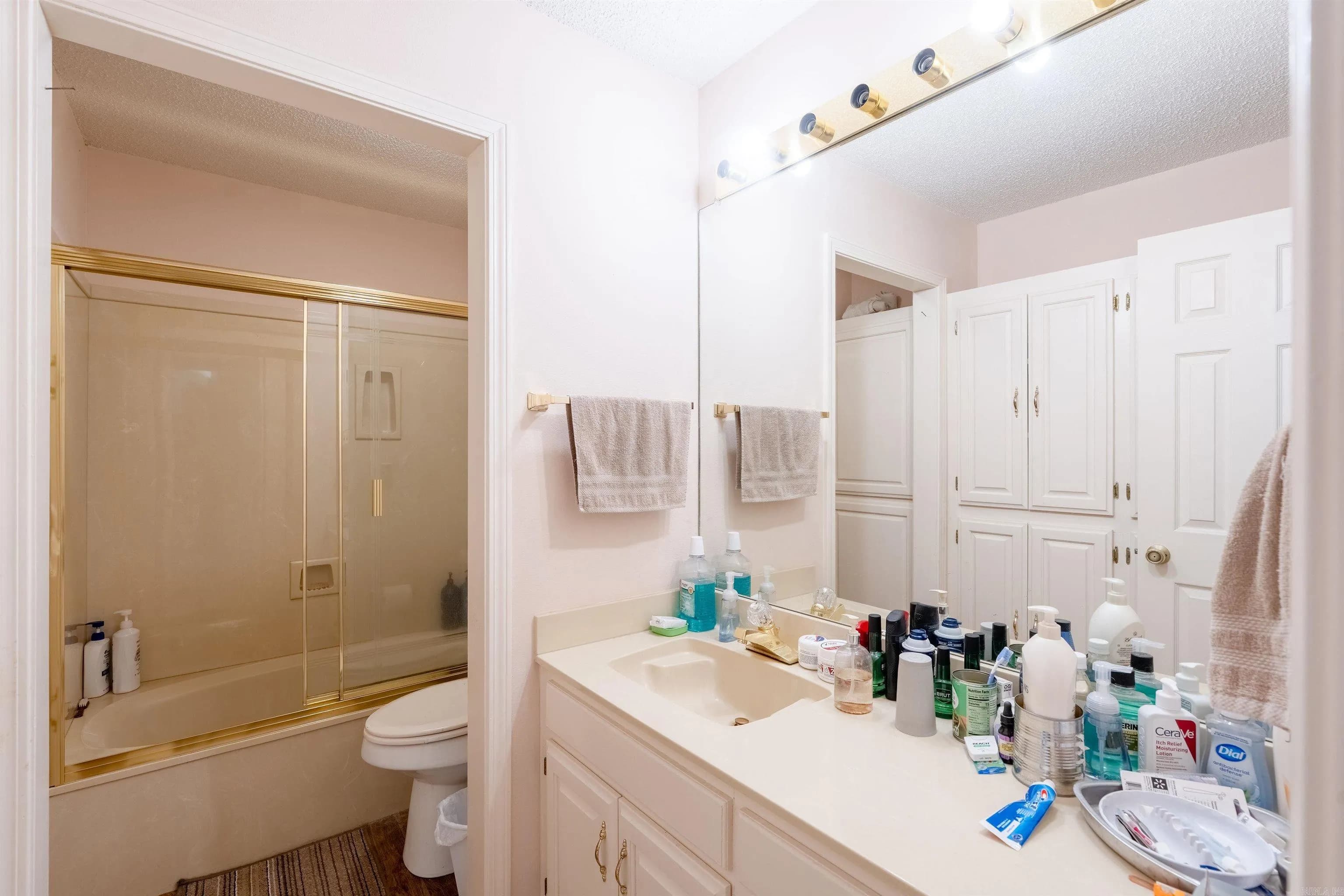 Property at 4 W Plantation - Image 35