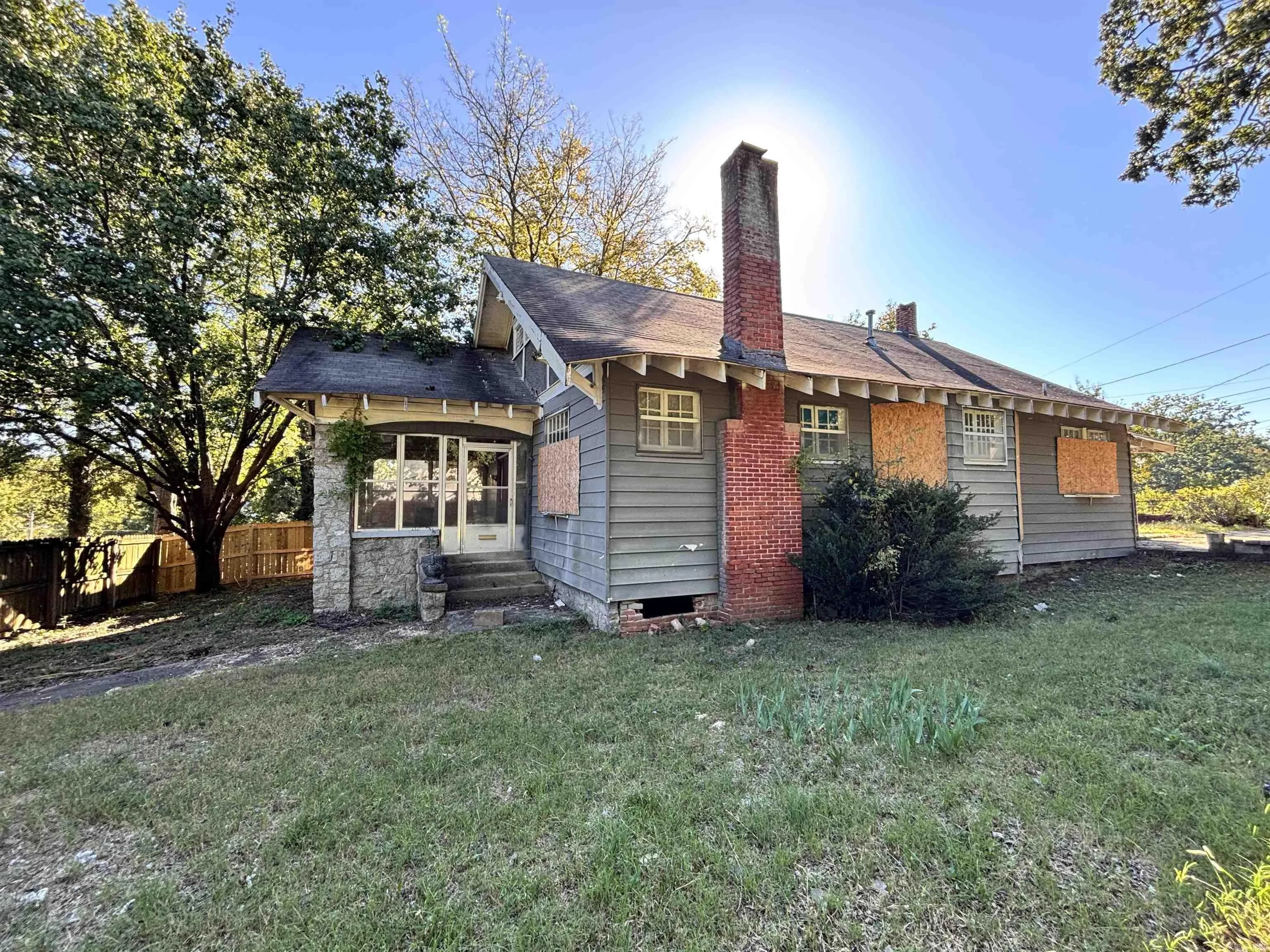 Property at 1515 W 22nd - Image 2