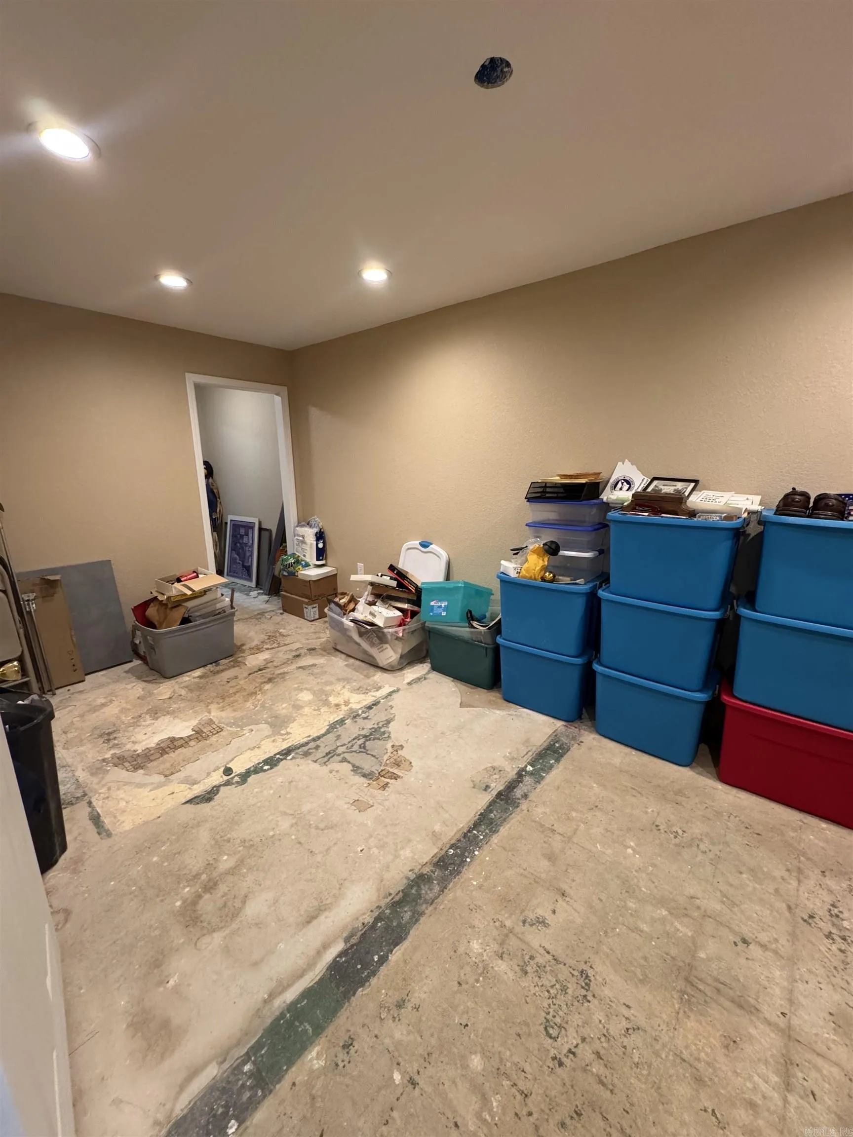 Property at 402  Main street - Image 12