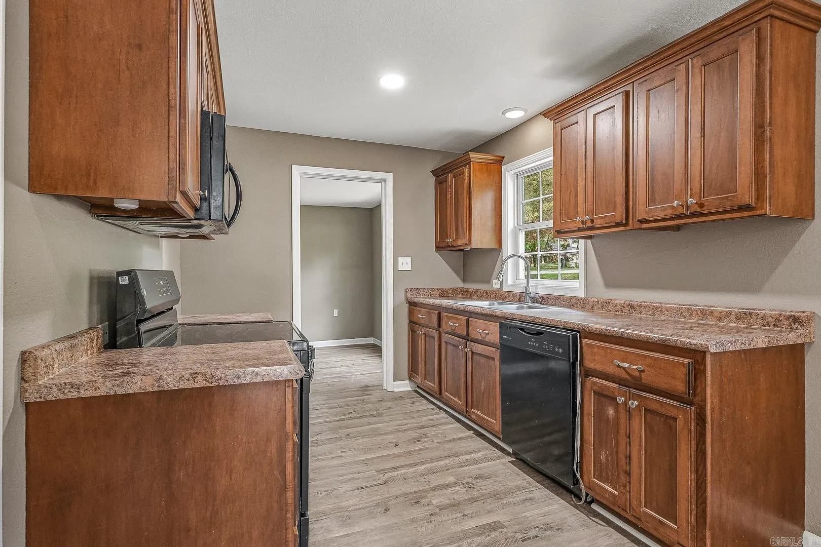 Property at 1307  Wirt st - Image 8
