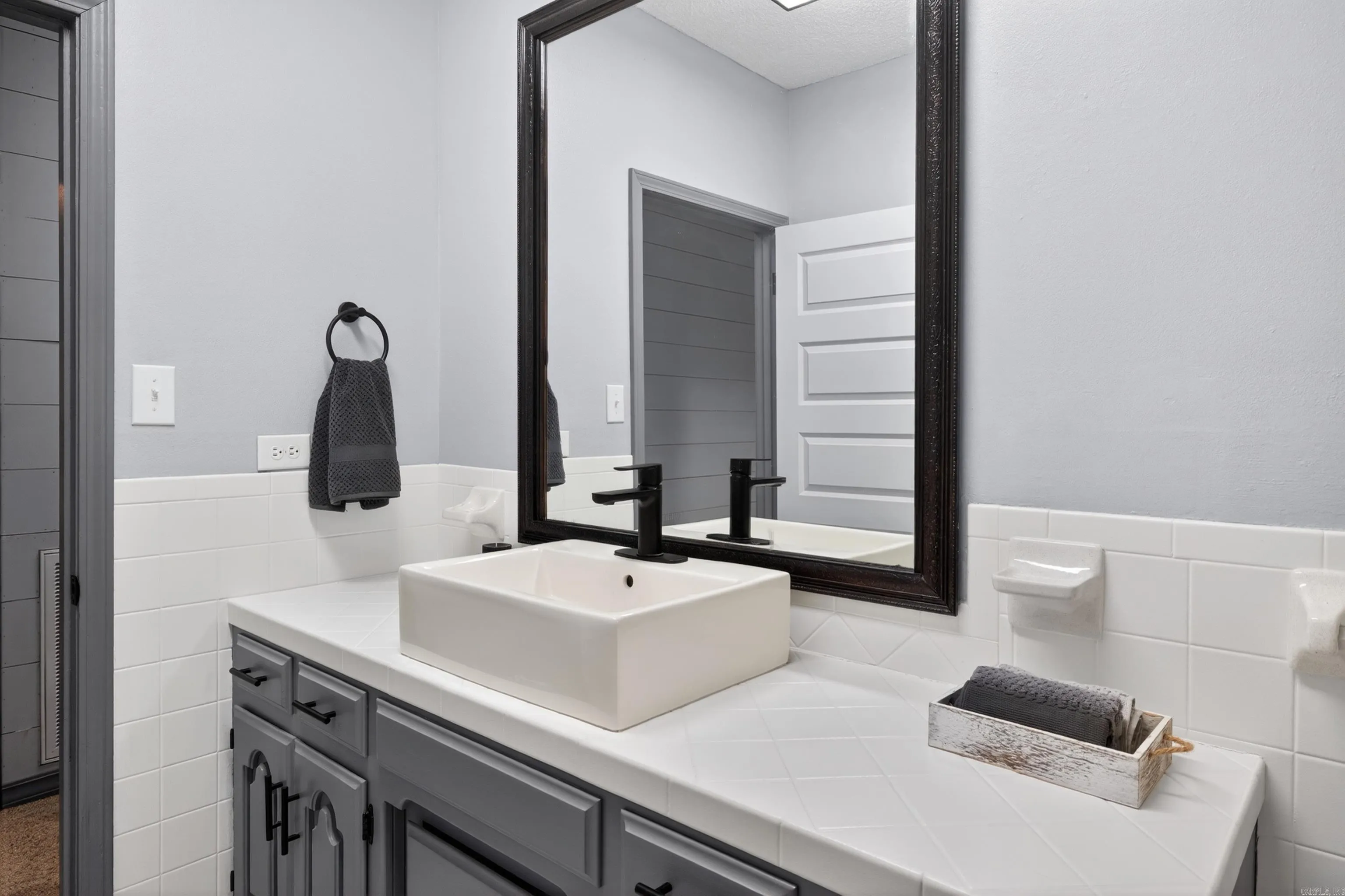 Property at 527 S 14th - Image 27