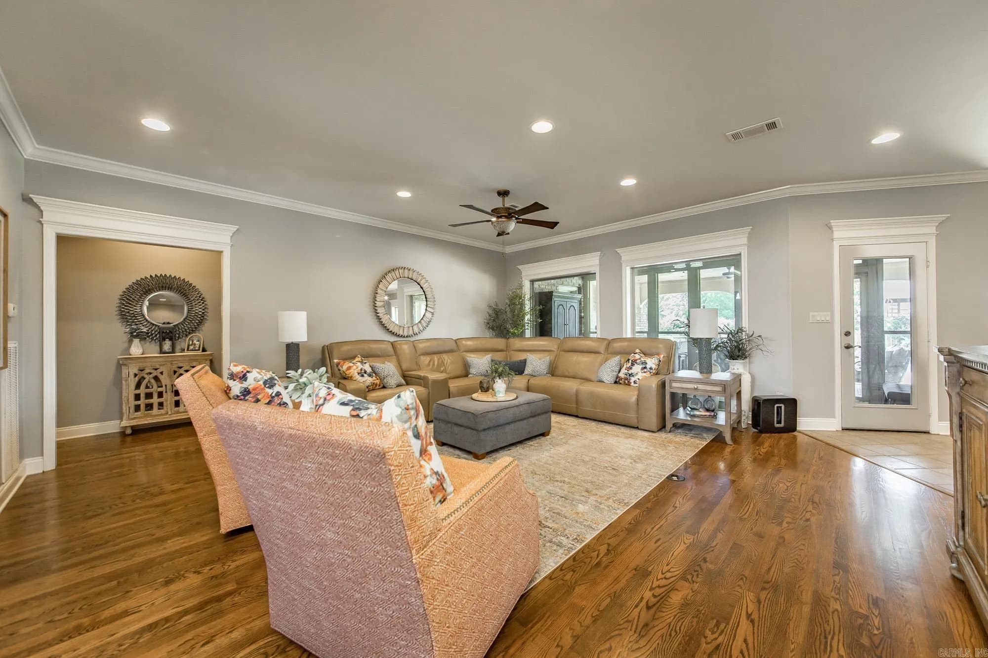 Property at 108  Cambridge - Image 10
