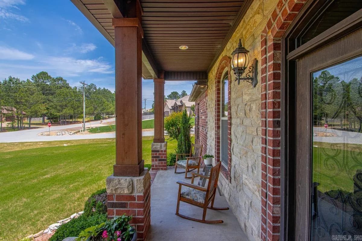 Property at 7039  Gemstone - Image 12