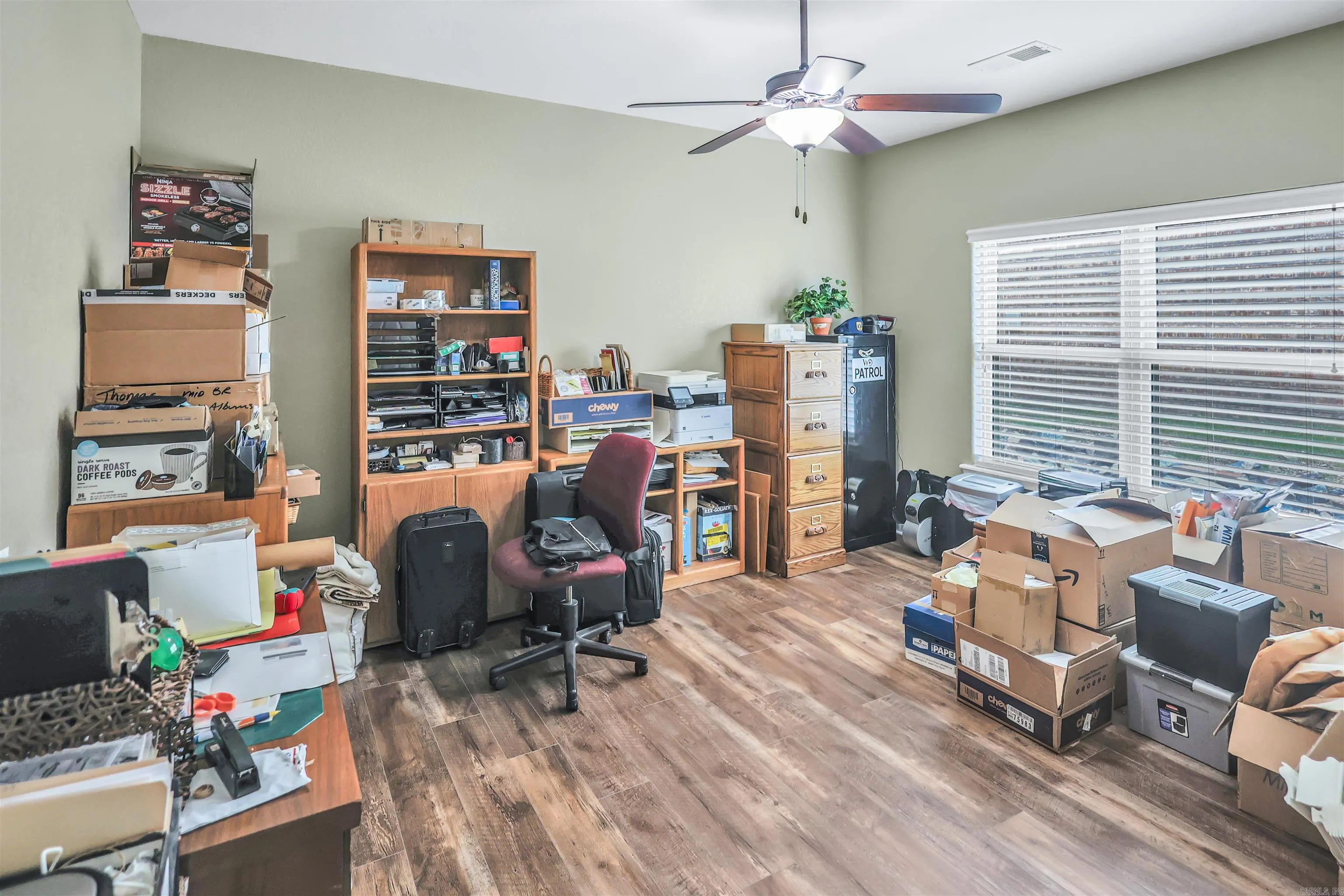Property at 212  Willow bend - Image 16
