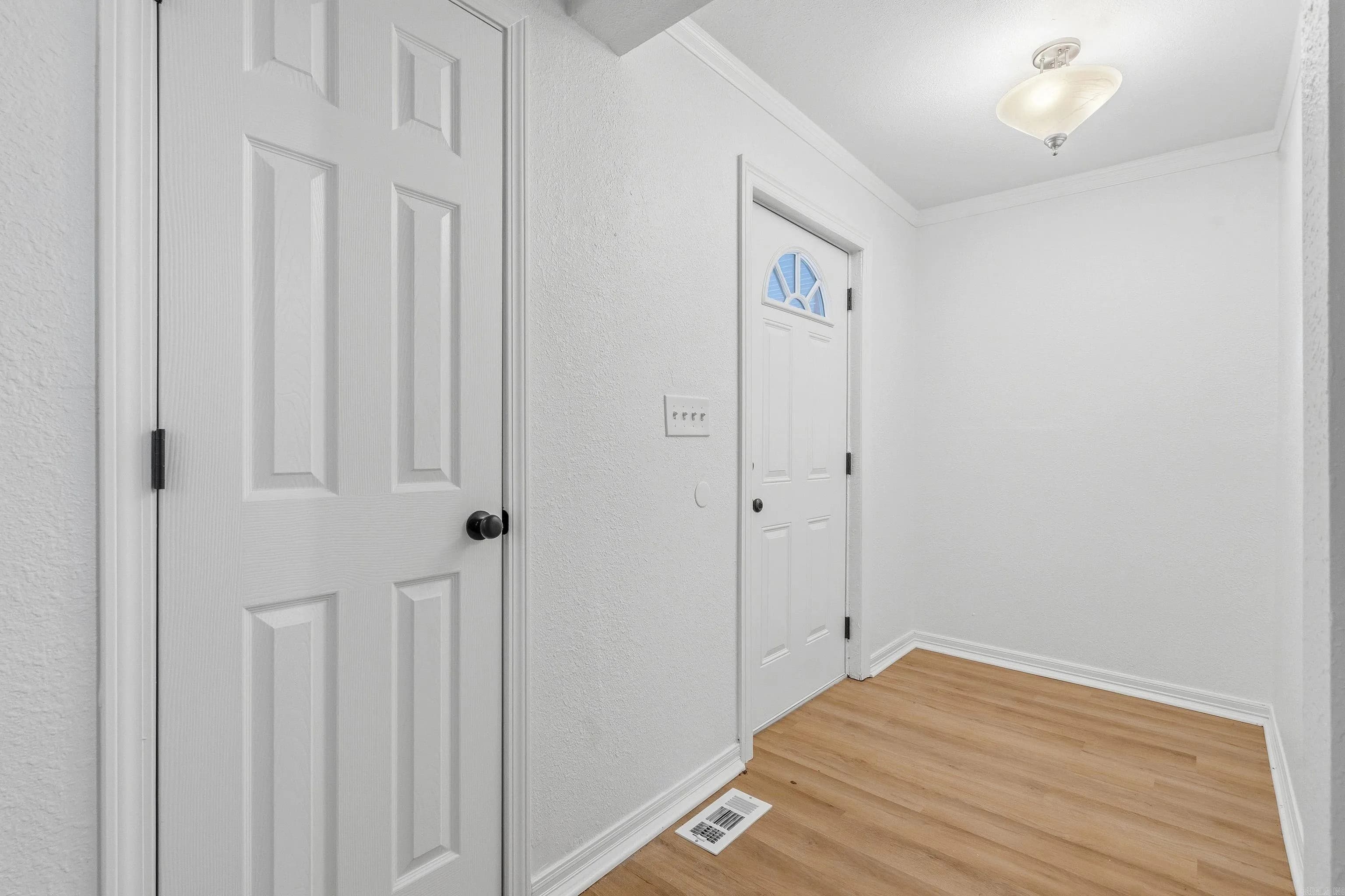 Property at 173 A & B  Hershell - Image 9