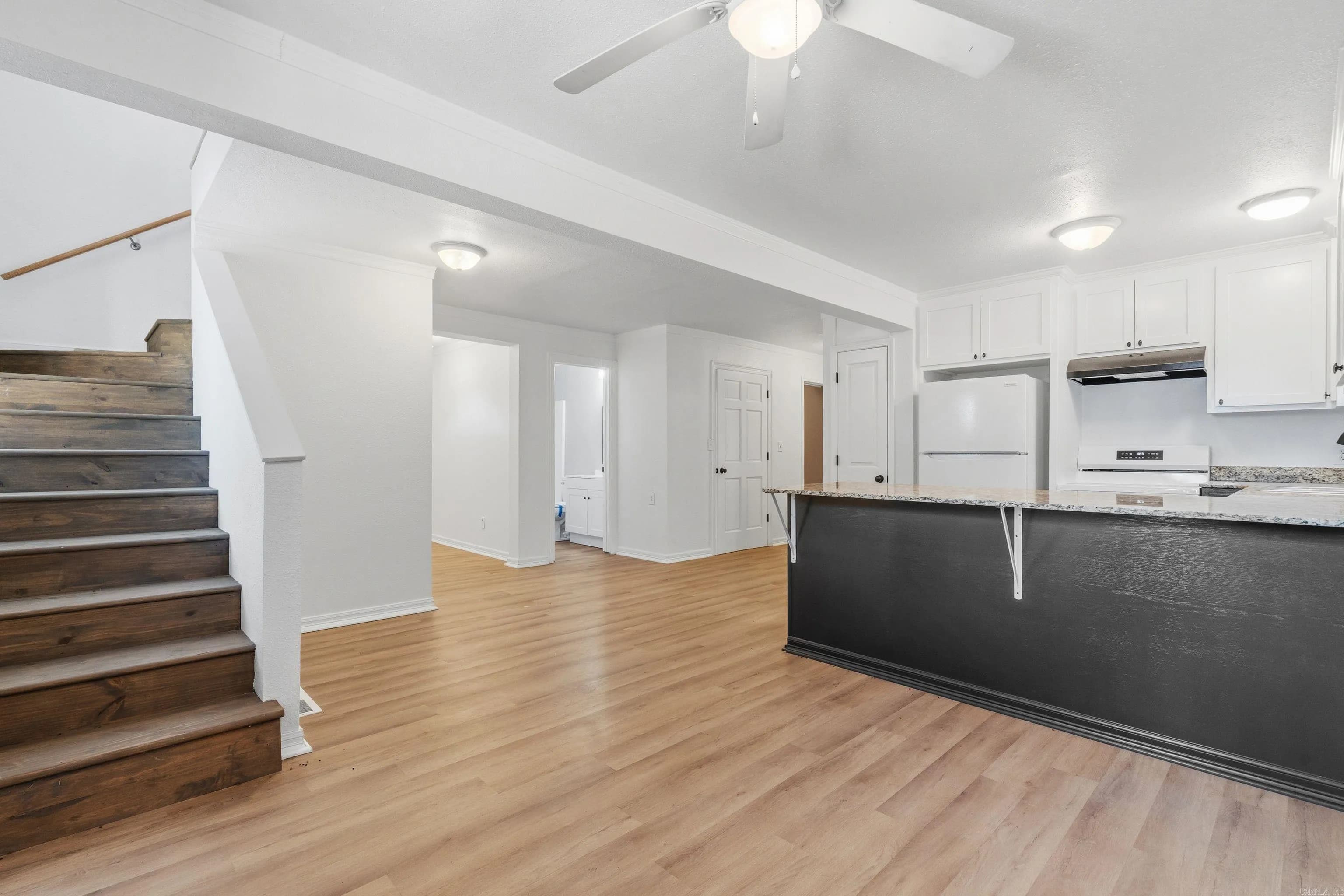 Property at 173 A & B  Hershell - Image 5