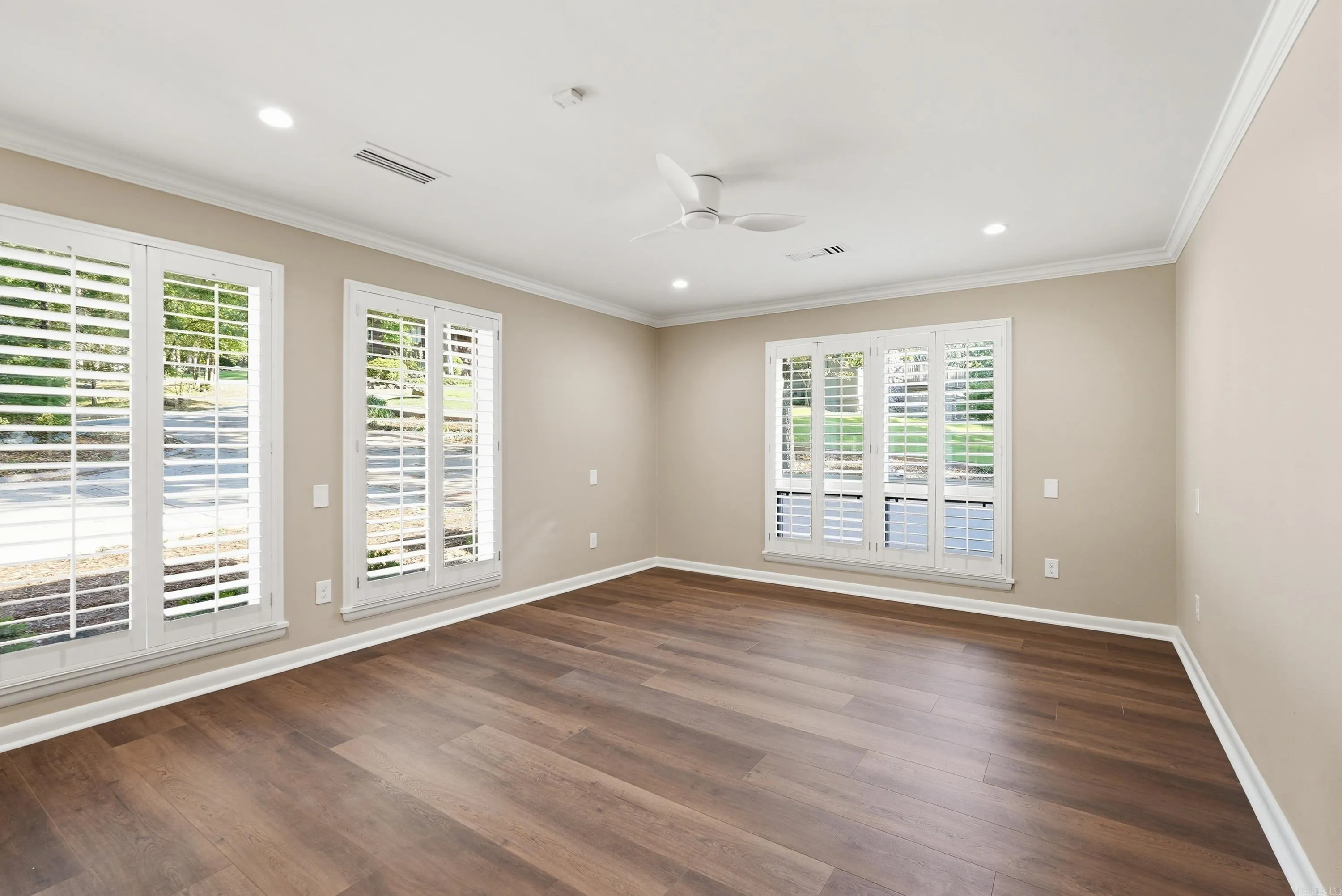 Property at 95  Robinwood - Image 31
