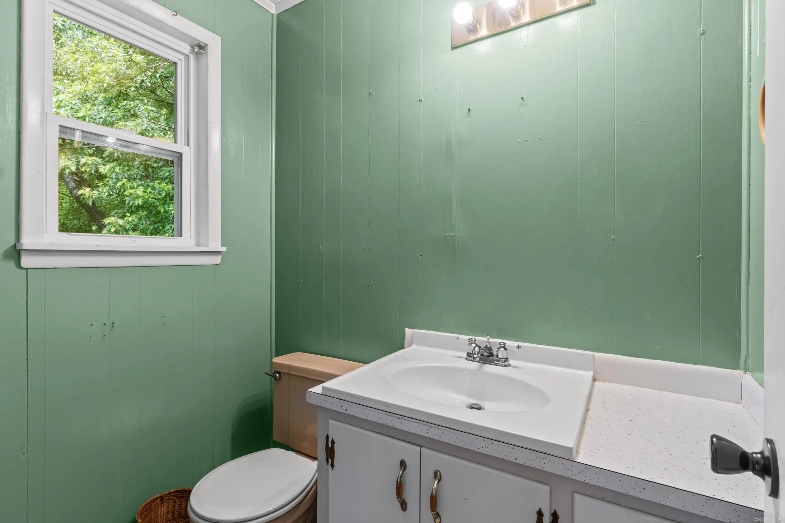 Property at 907  Merritt - Image 19