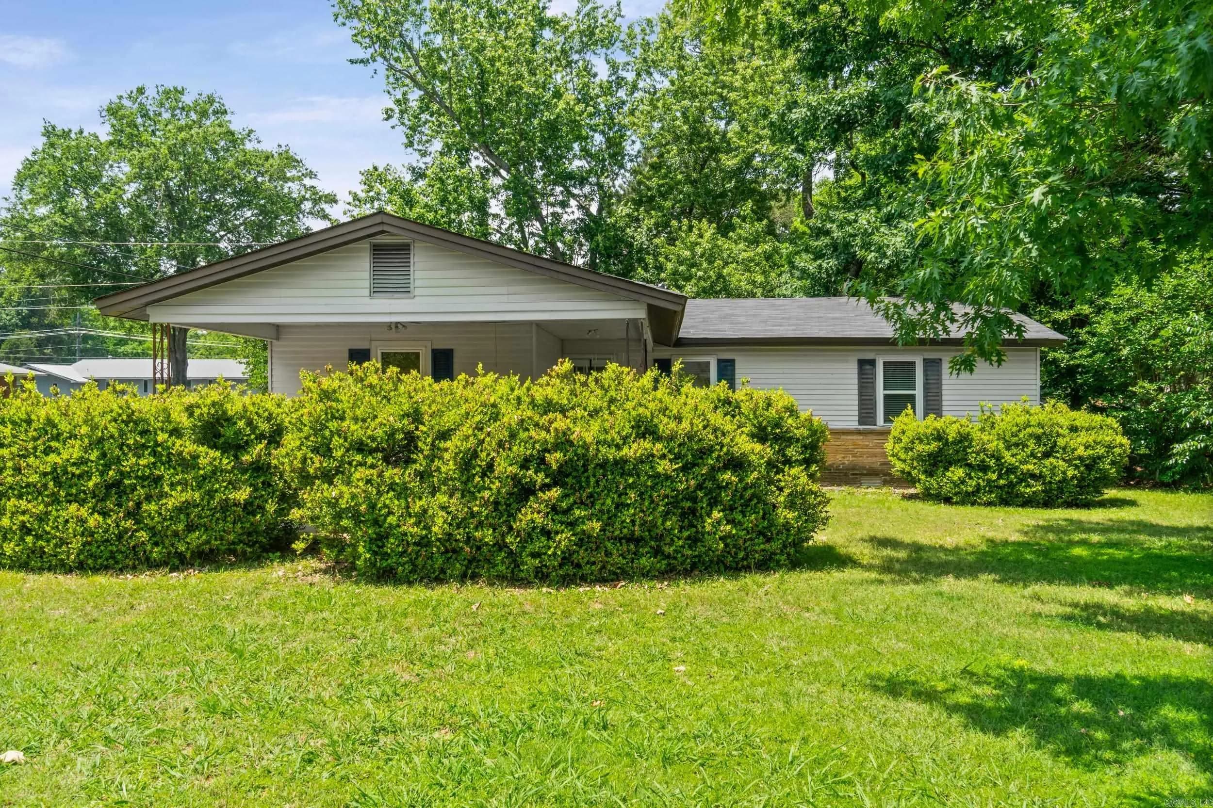 Property at 907  Merritt - Image 2