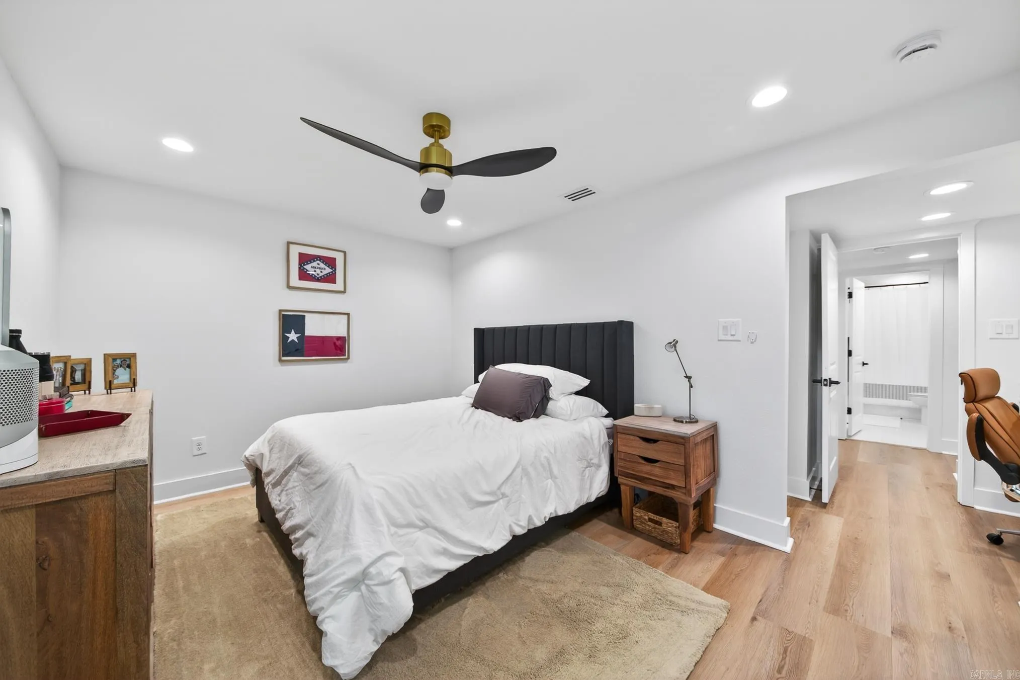 Property at 1201 N Pierce, 30 - Image 27