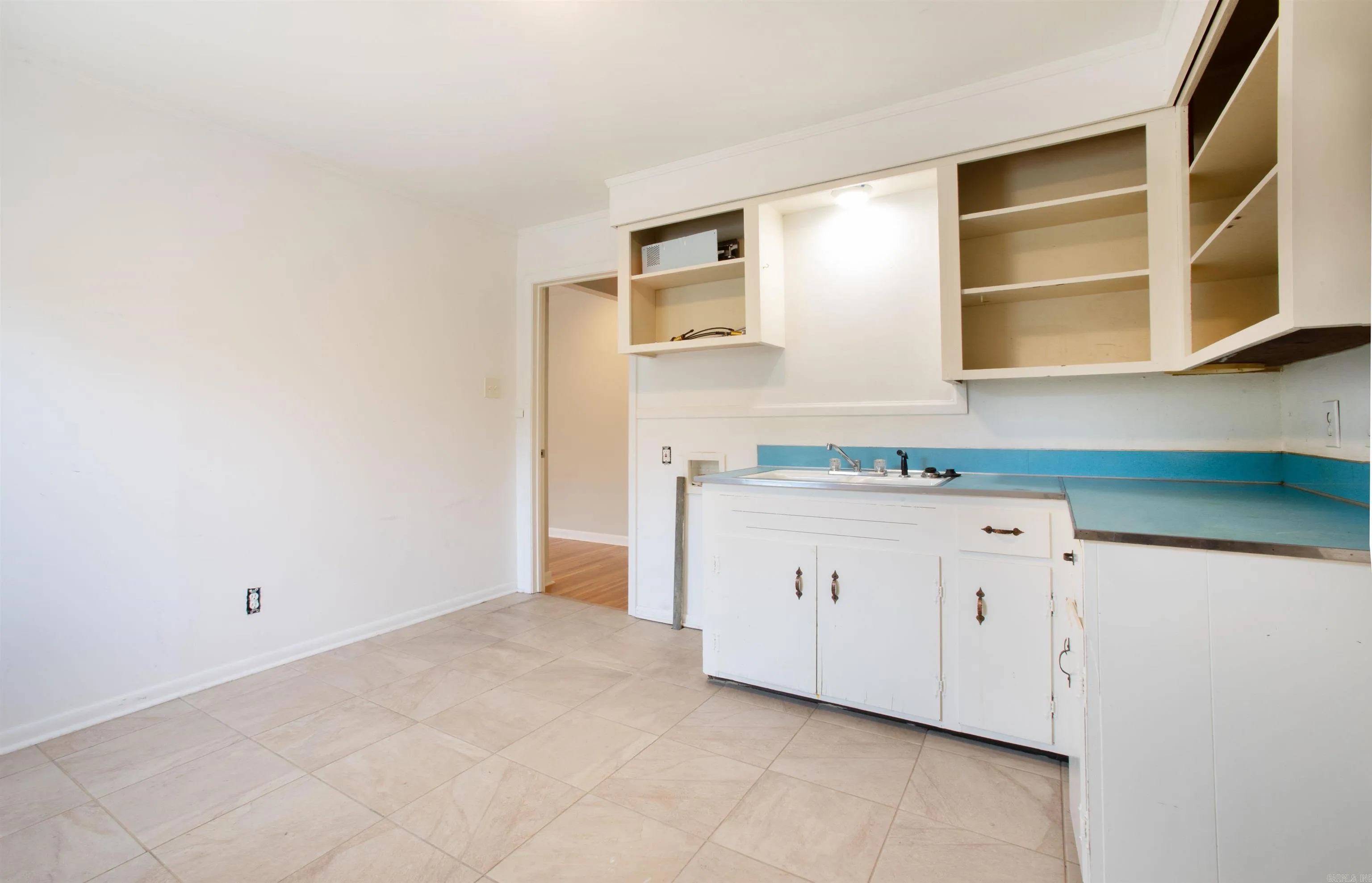 Property at 300  Rosetta - Image 21