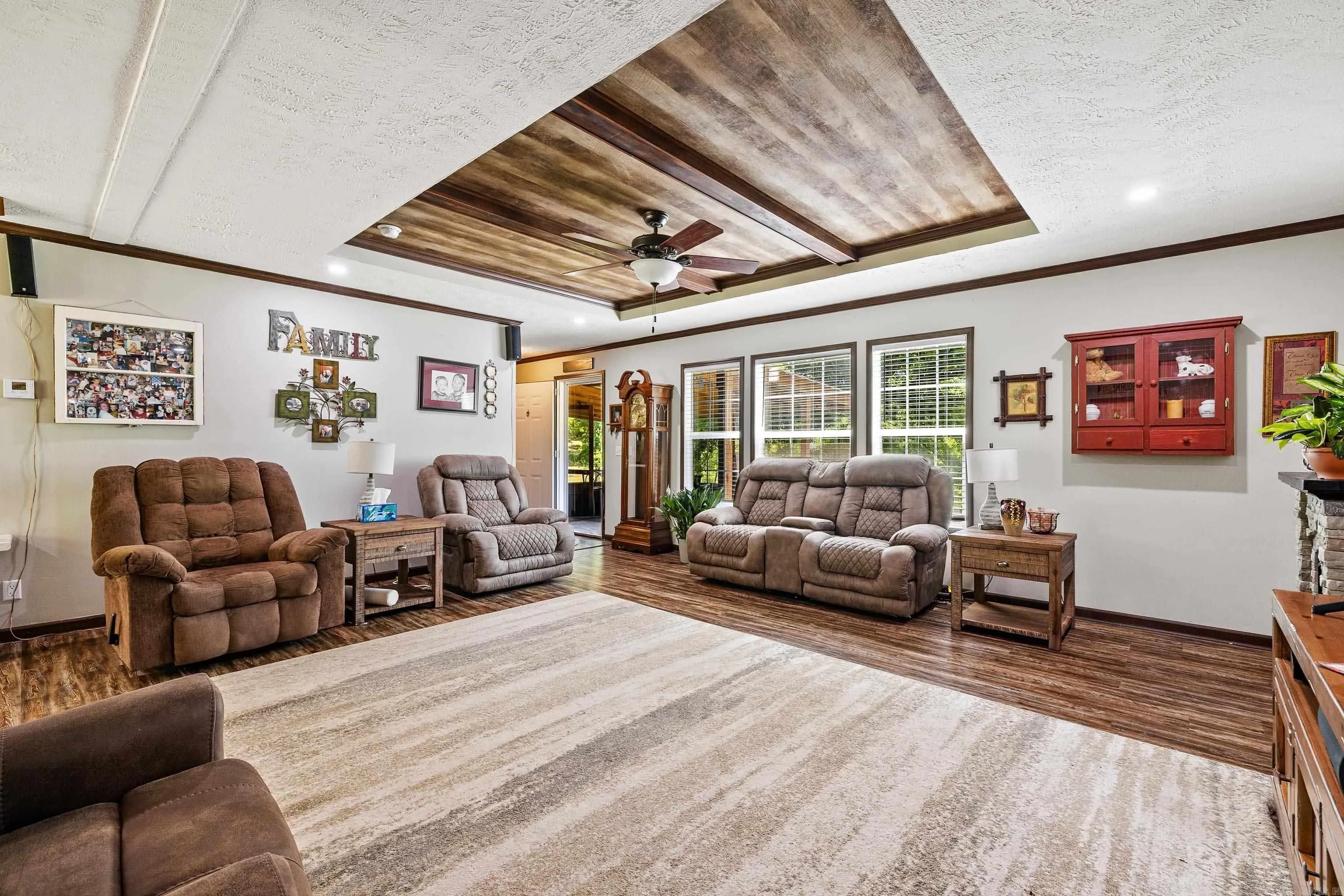 Property at 9711  Meyers - Image 6