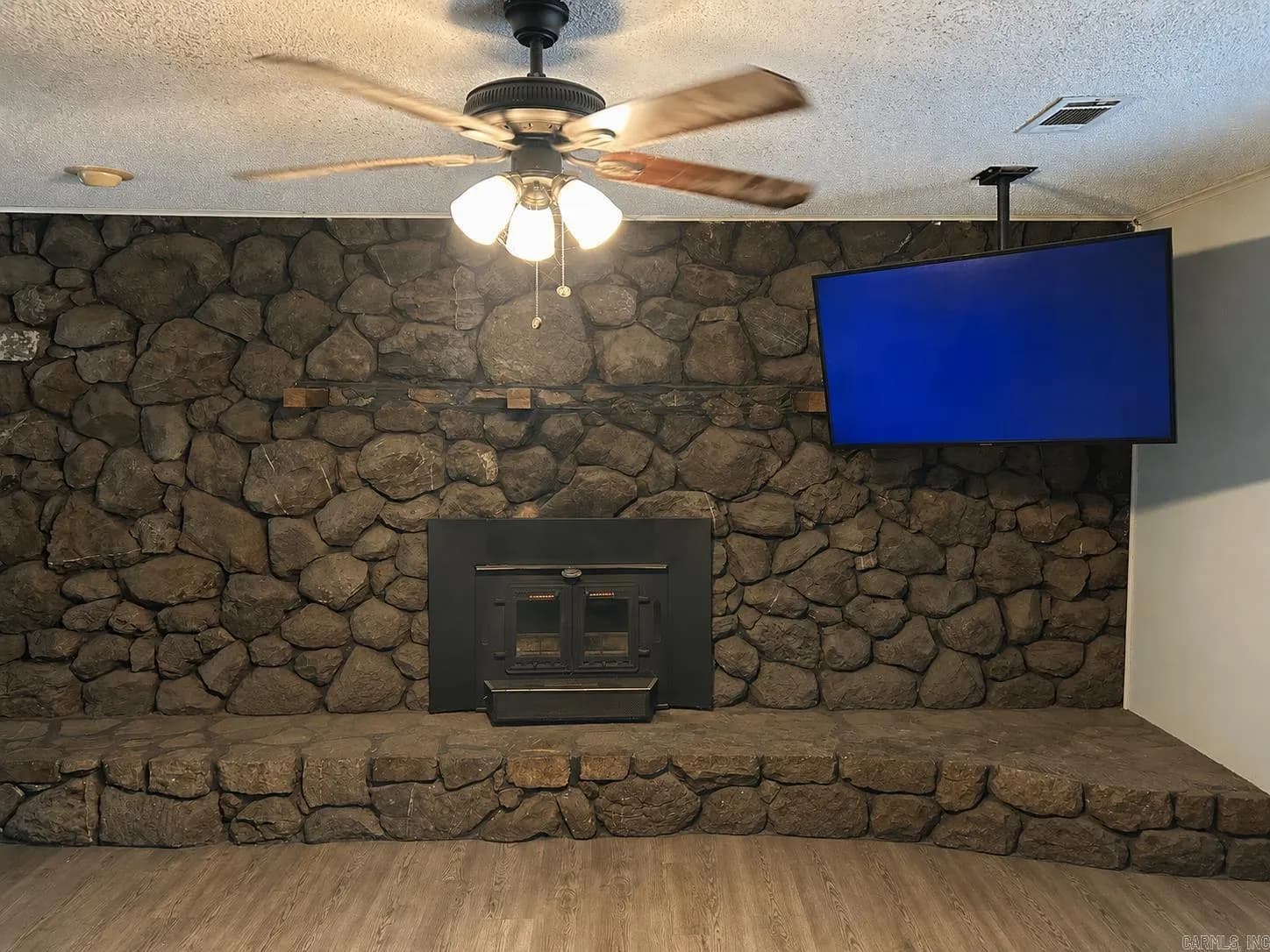 Property at 1525 S Harris - Image 4