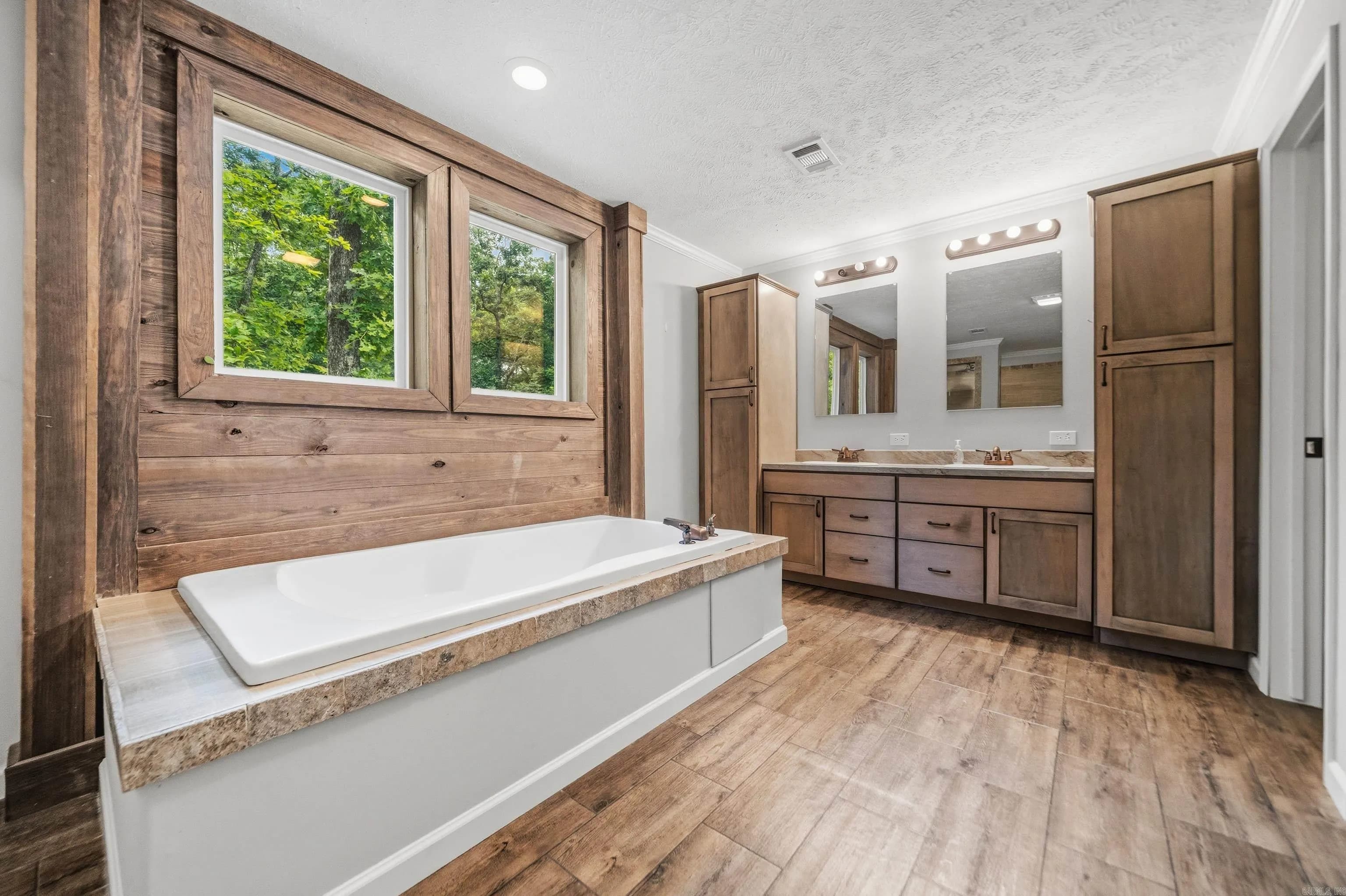 Property at 764  Whitfield - Image 23