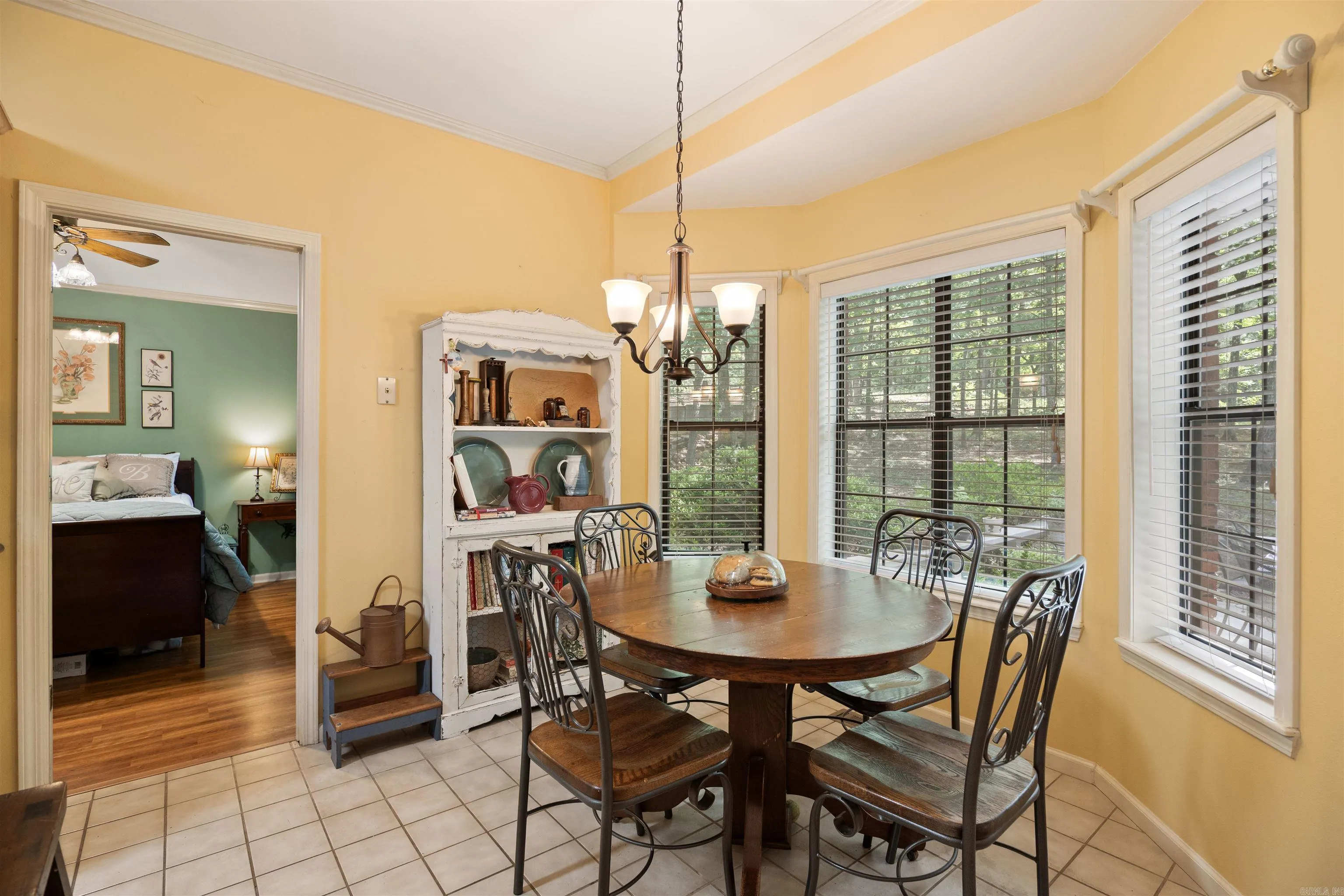 Property at 1025  Fox run - Image 15