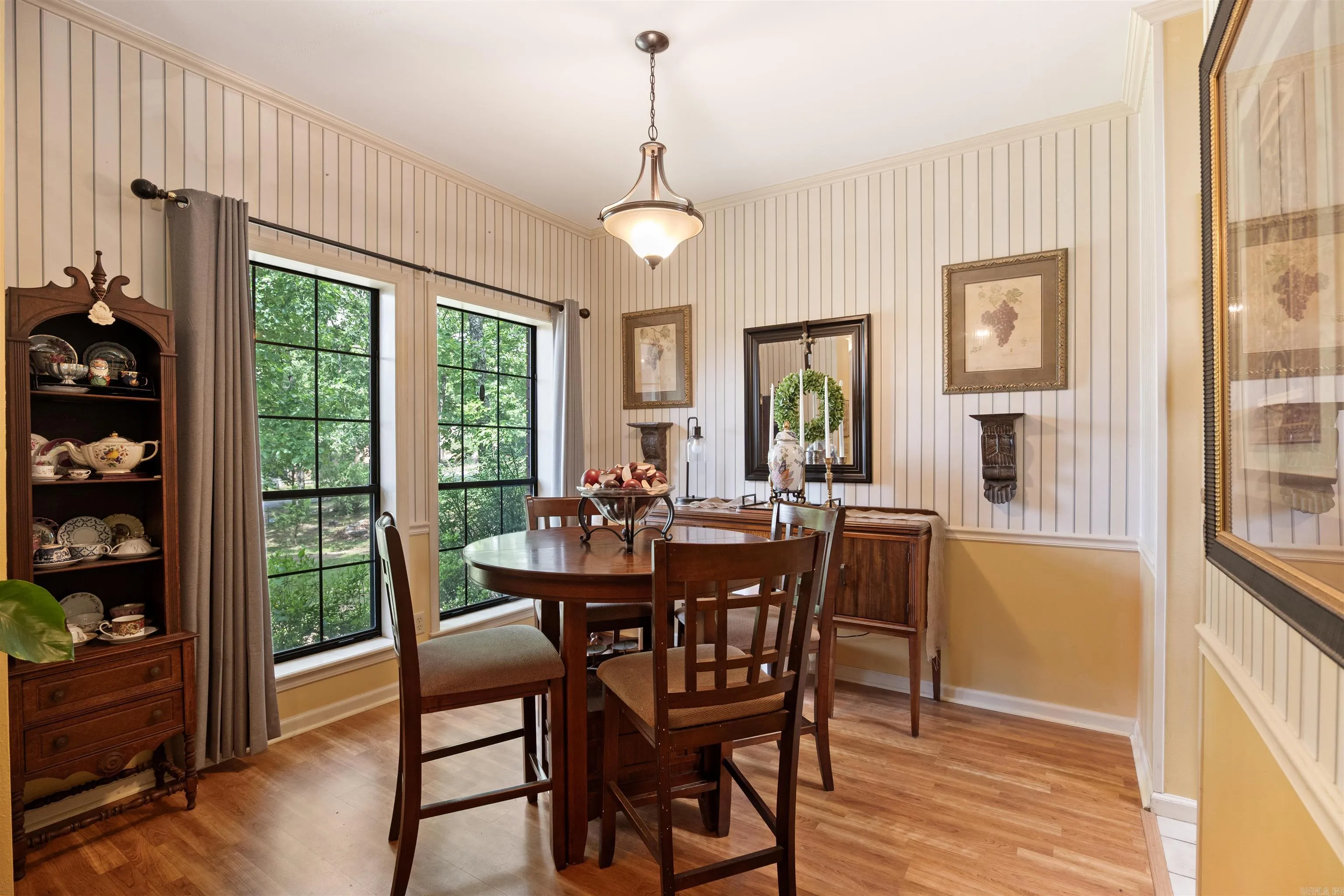 Property at 1025  Fox run - Image 5