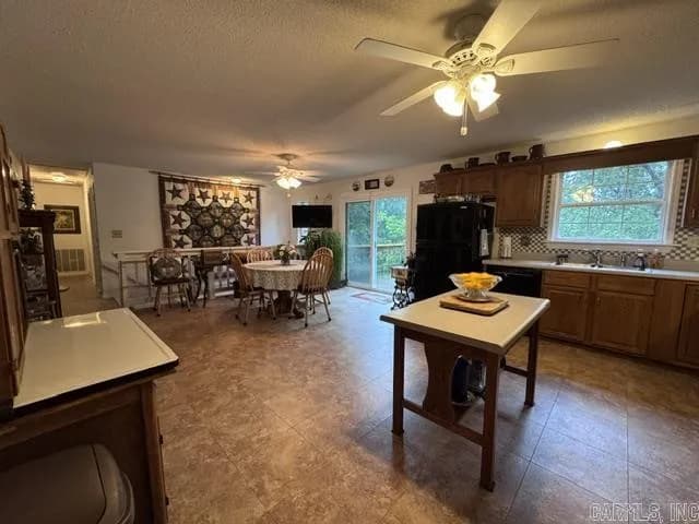 Property at 161  Hazelcrest - Image 8