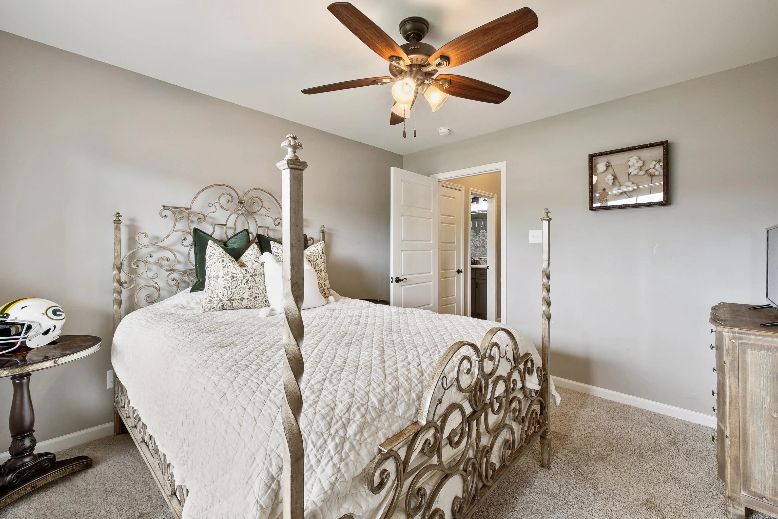 Property at 4320  Sloan drive - Image 23