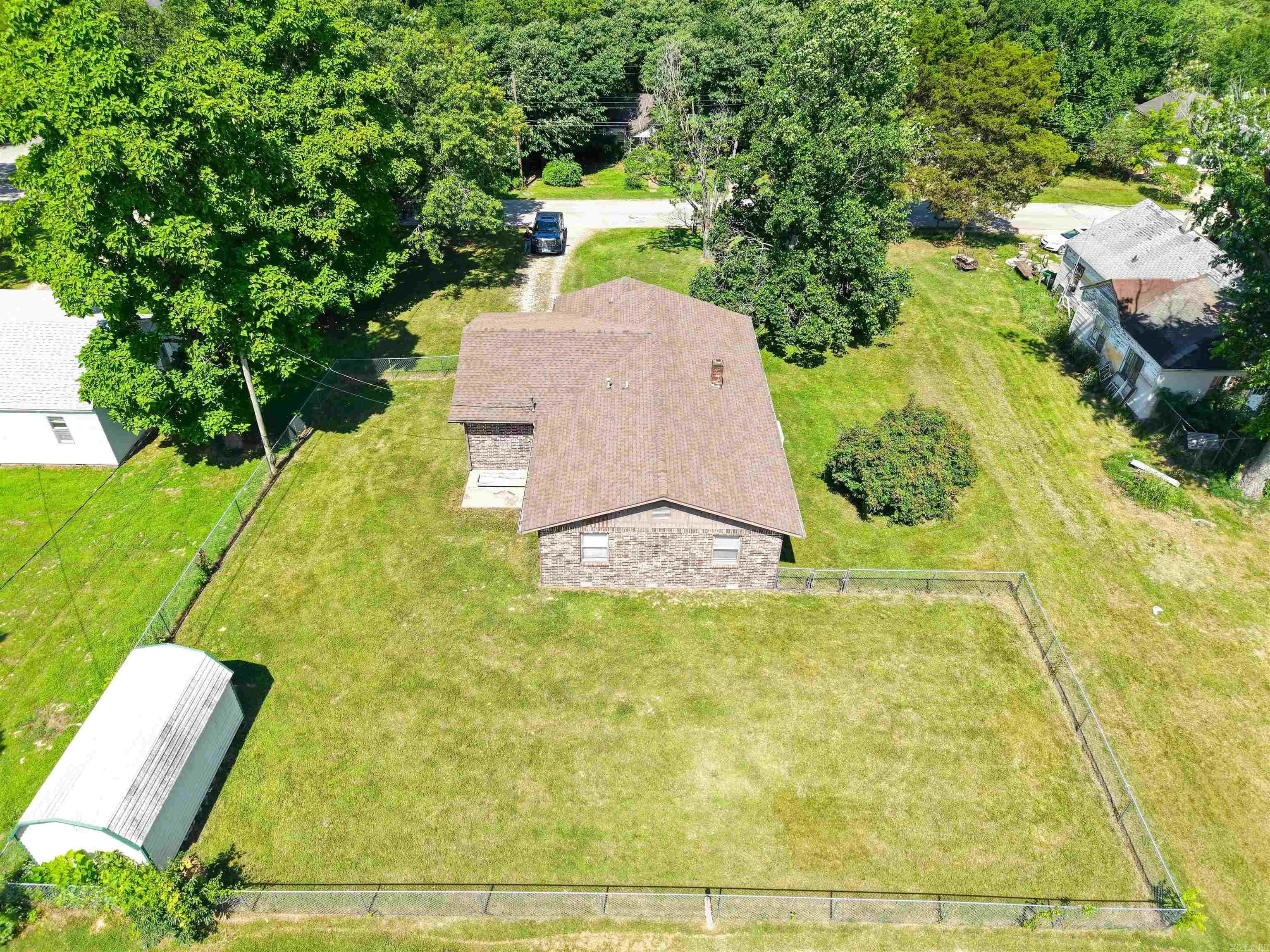 Property at 1104  Newberry - Image 5