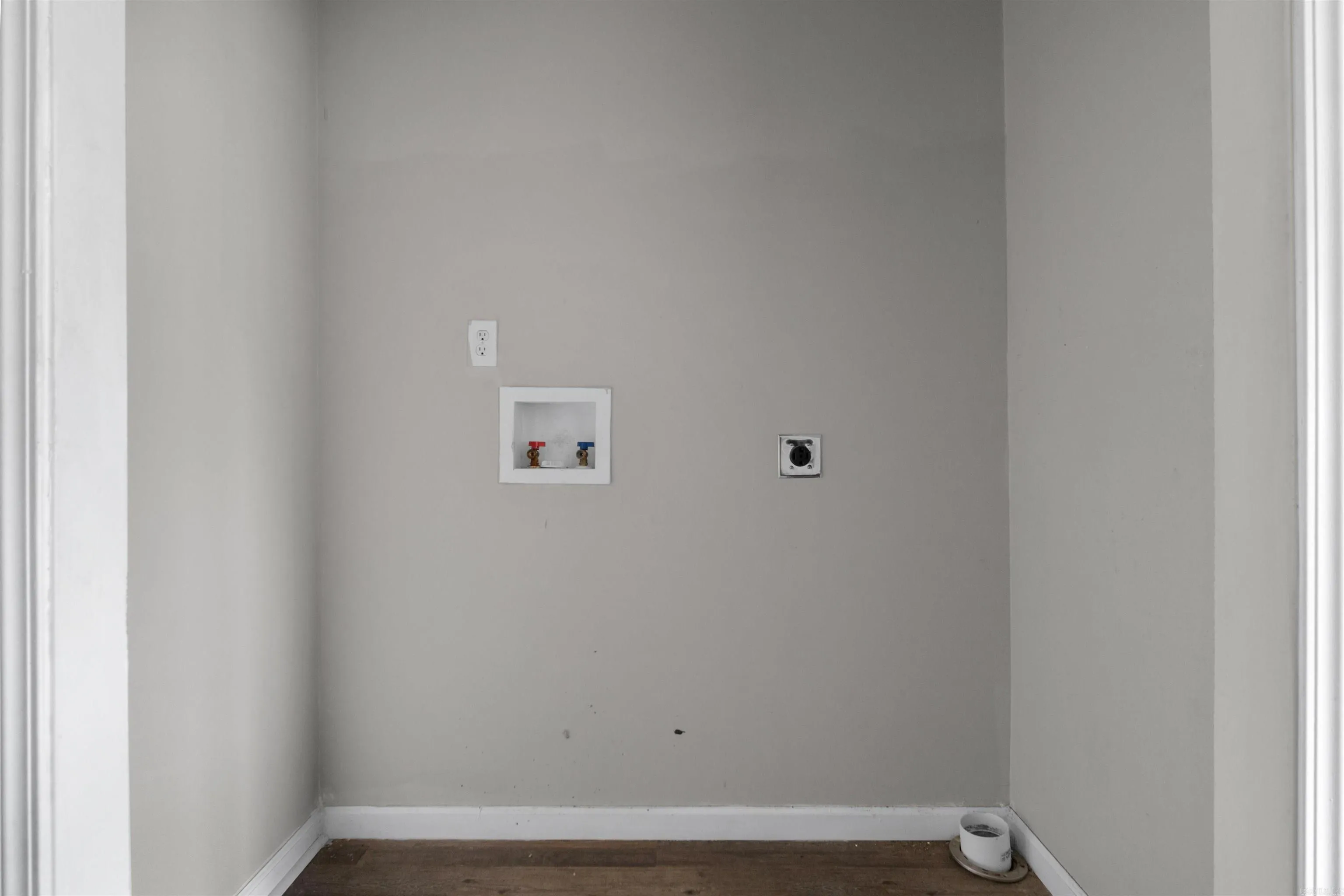 Property at 520  Dewayne - Image 22