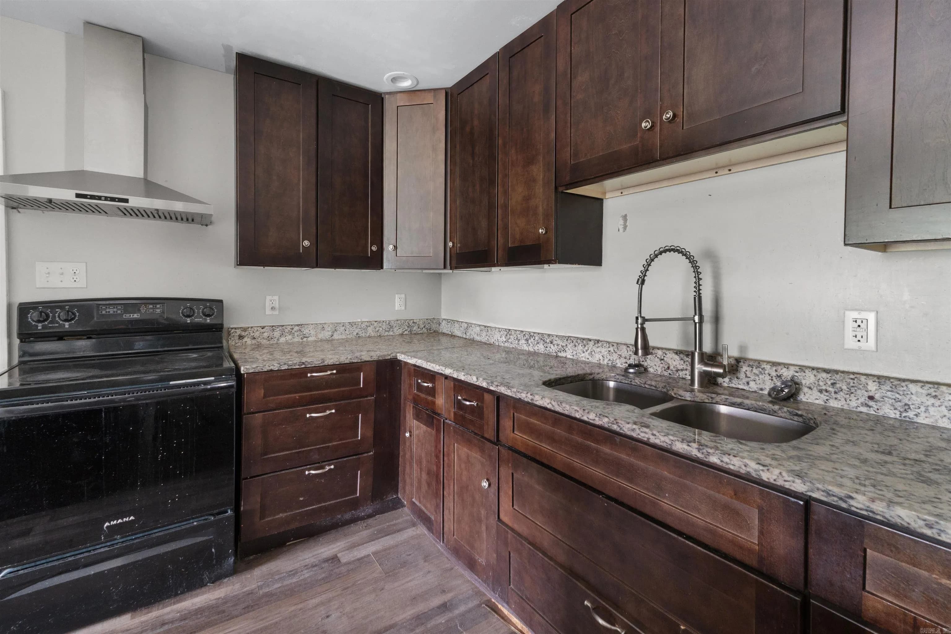 Property at 520  Dewayne - Image 11