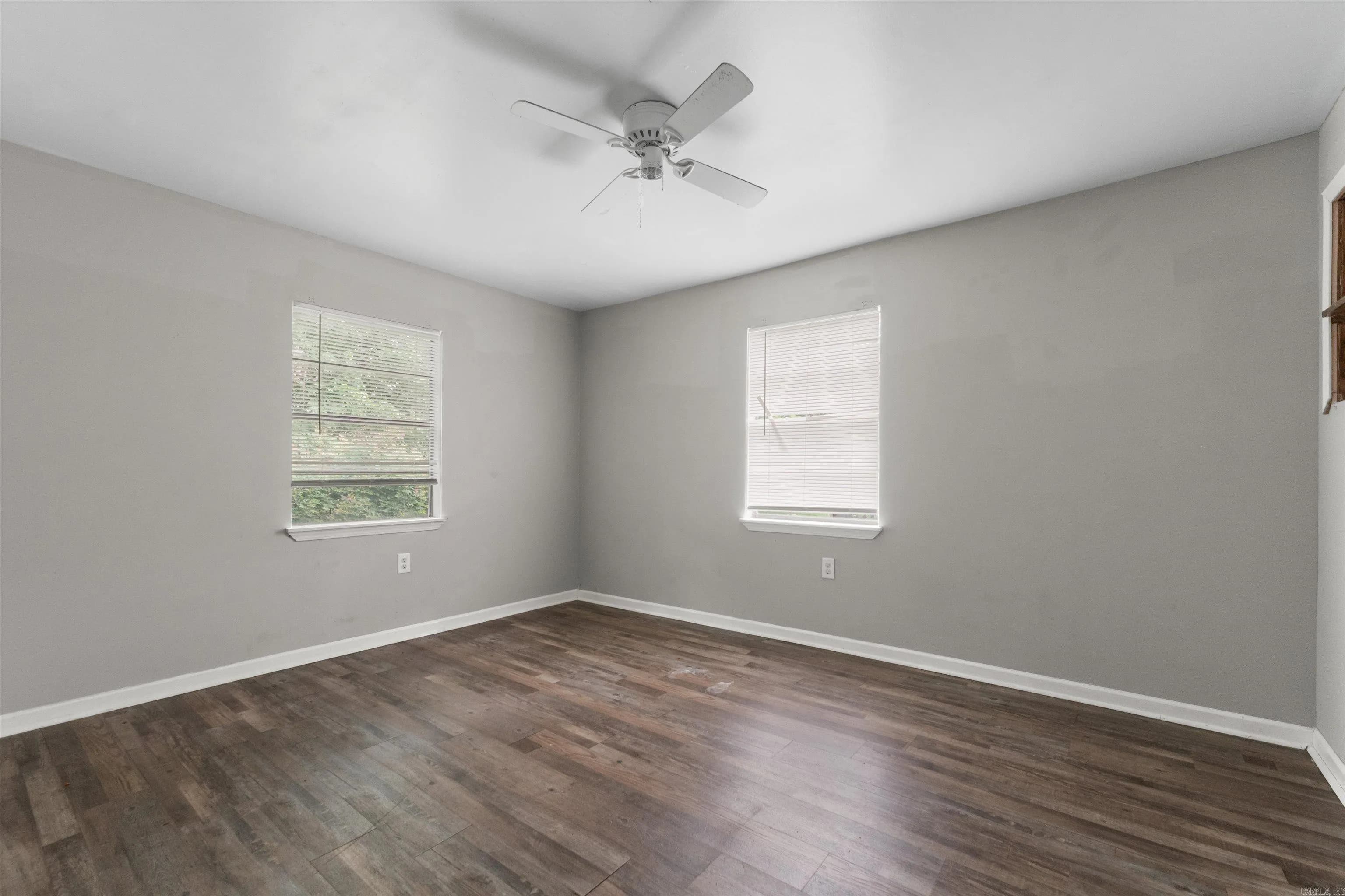 Property at 520  Dewayne - Image 19