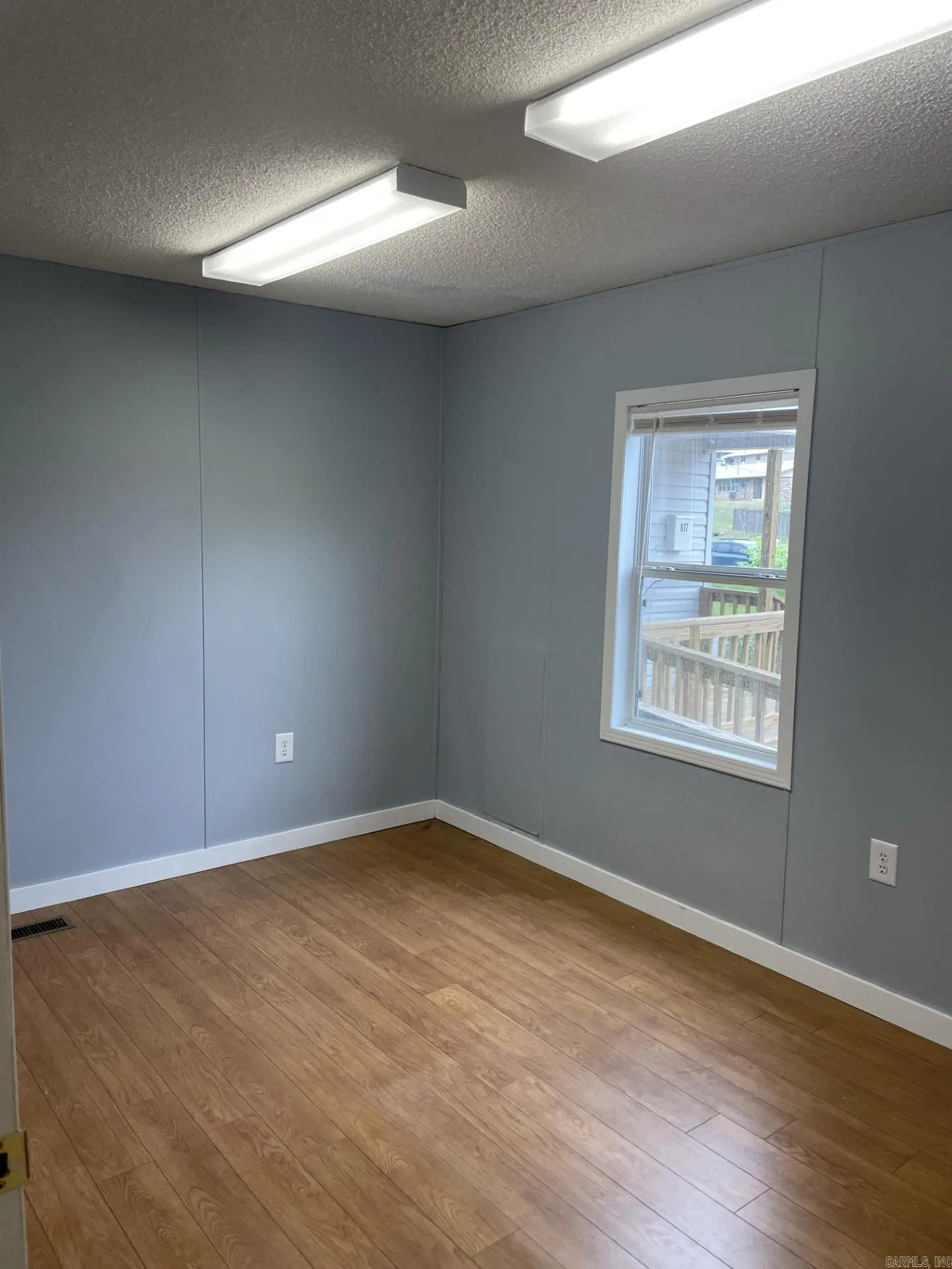 Property at 817 E Hwy 110 - Image 13