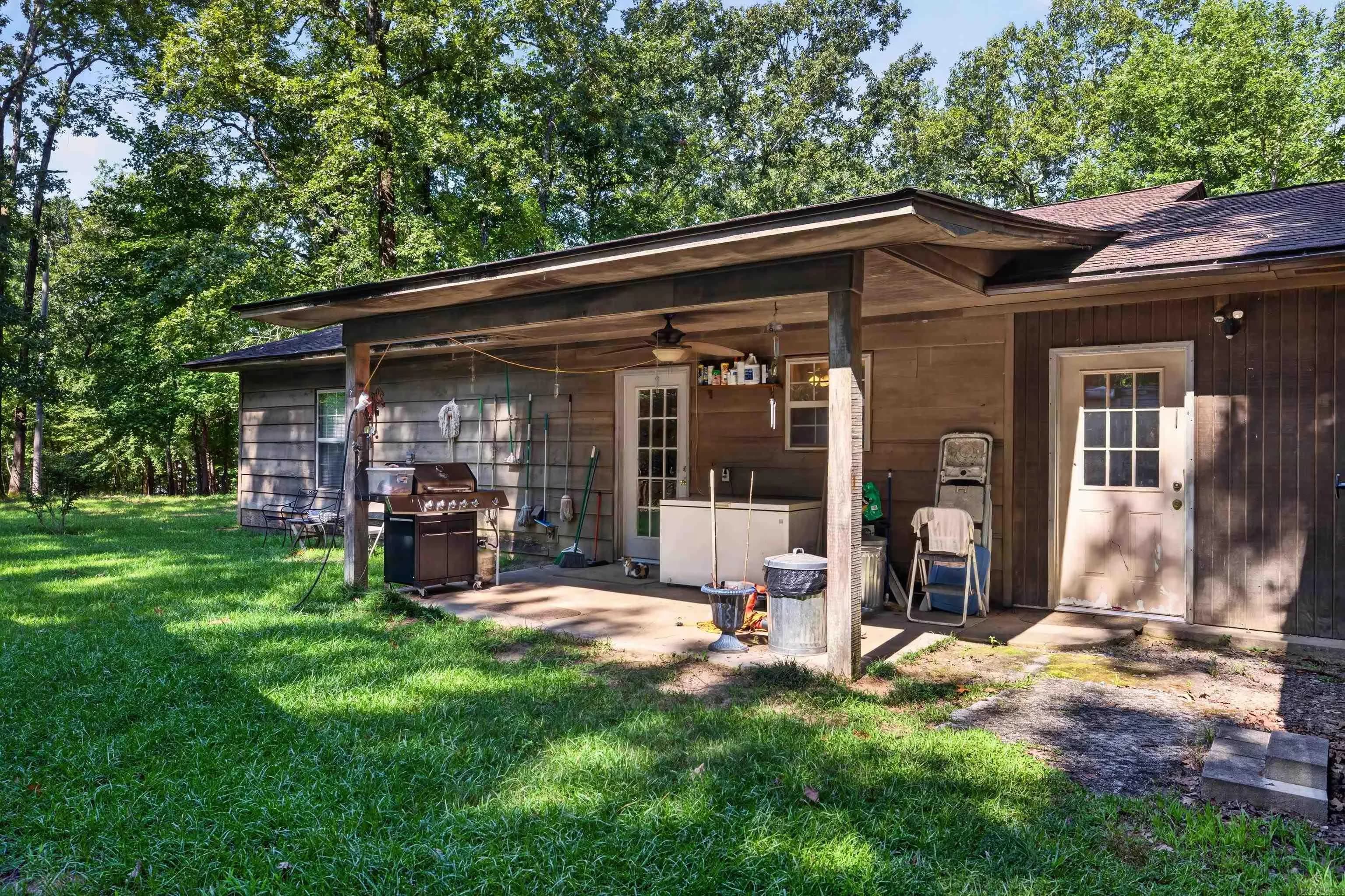 Property at 2736  Riverview - Image 28