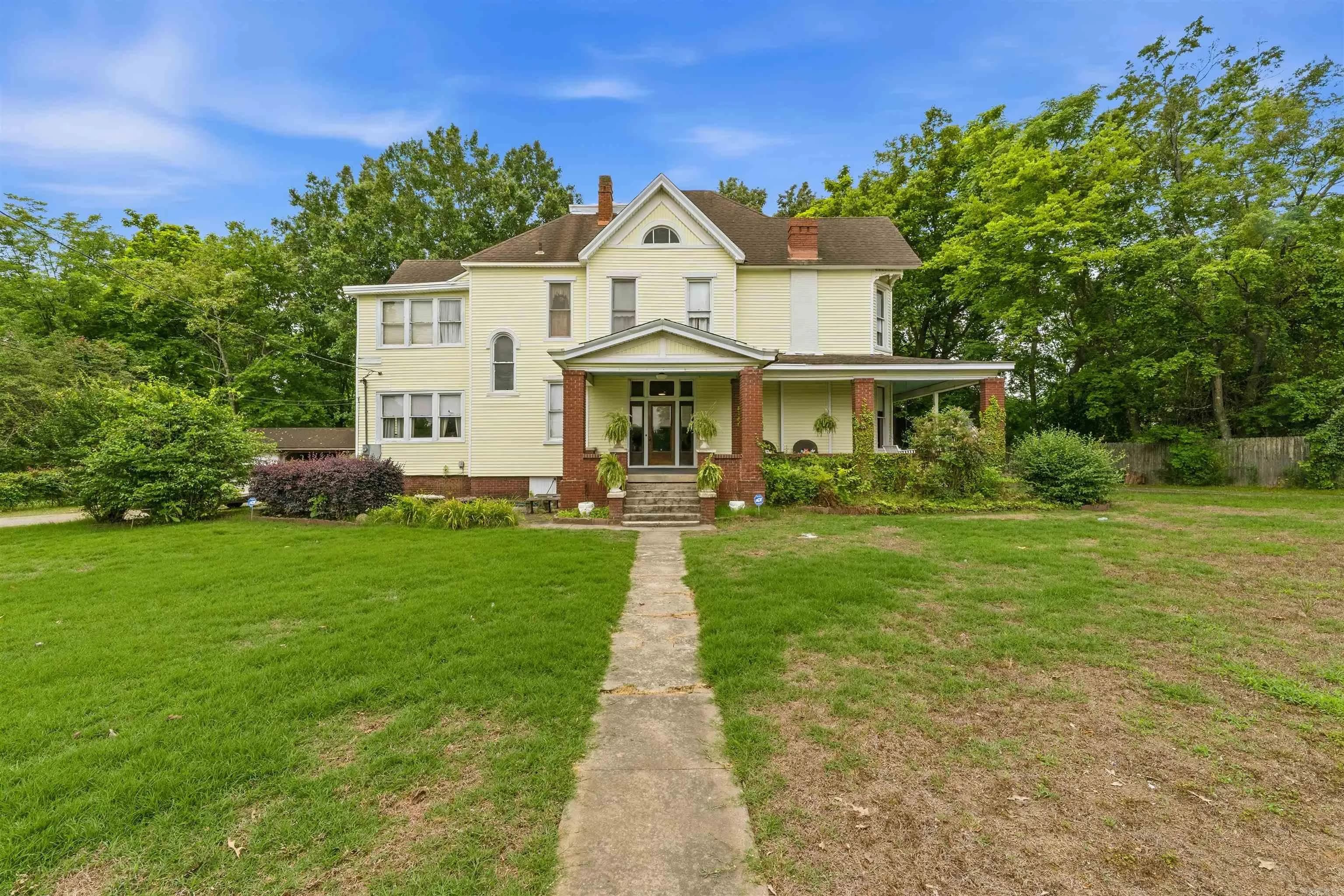 Property at 320 W 18th - Image 50